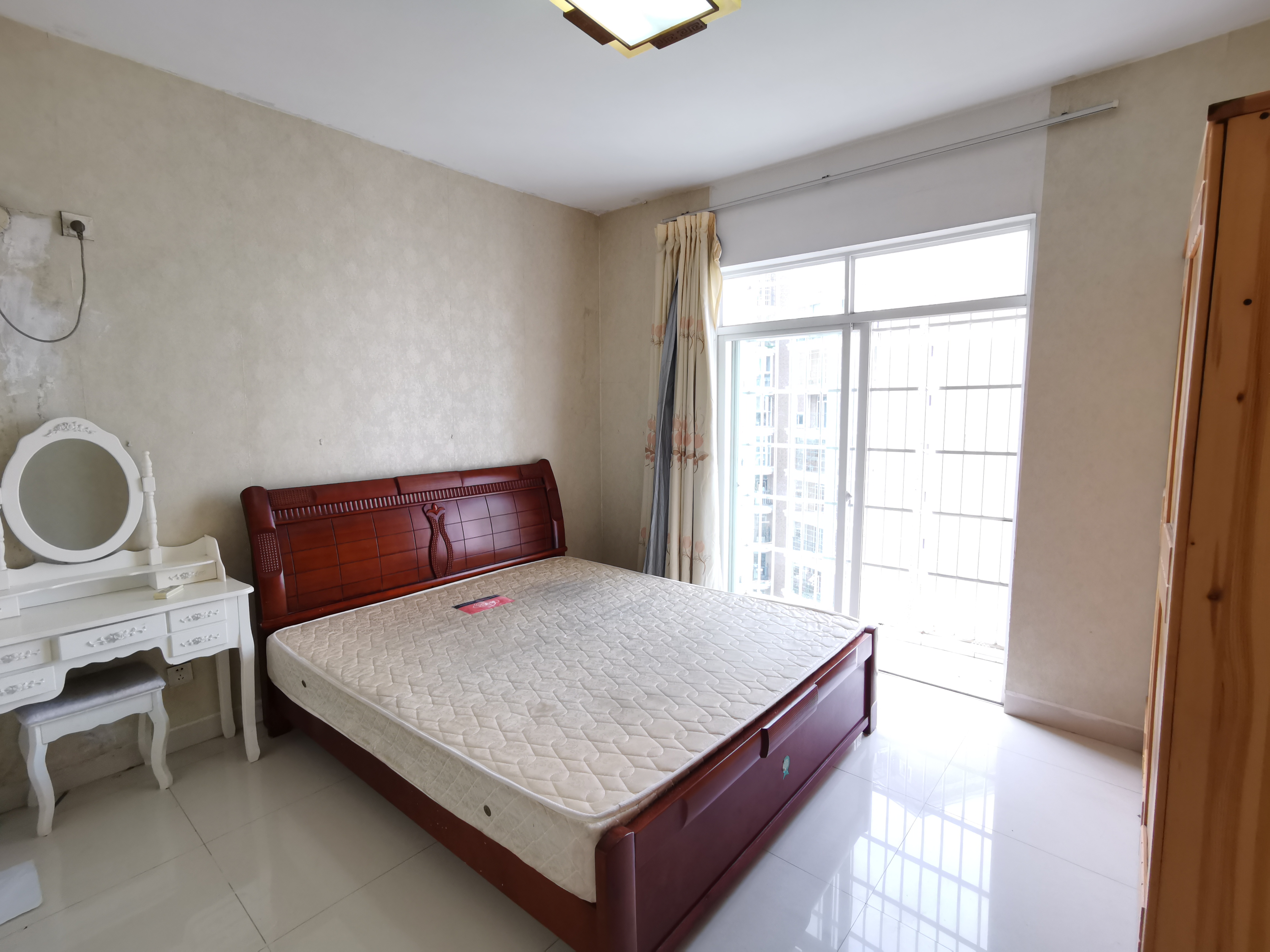 帝和华庭 1室2厅1卫 2000.0元/月 帝和华庭 1室2厅1卫 2000.0元/月室内图