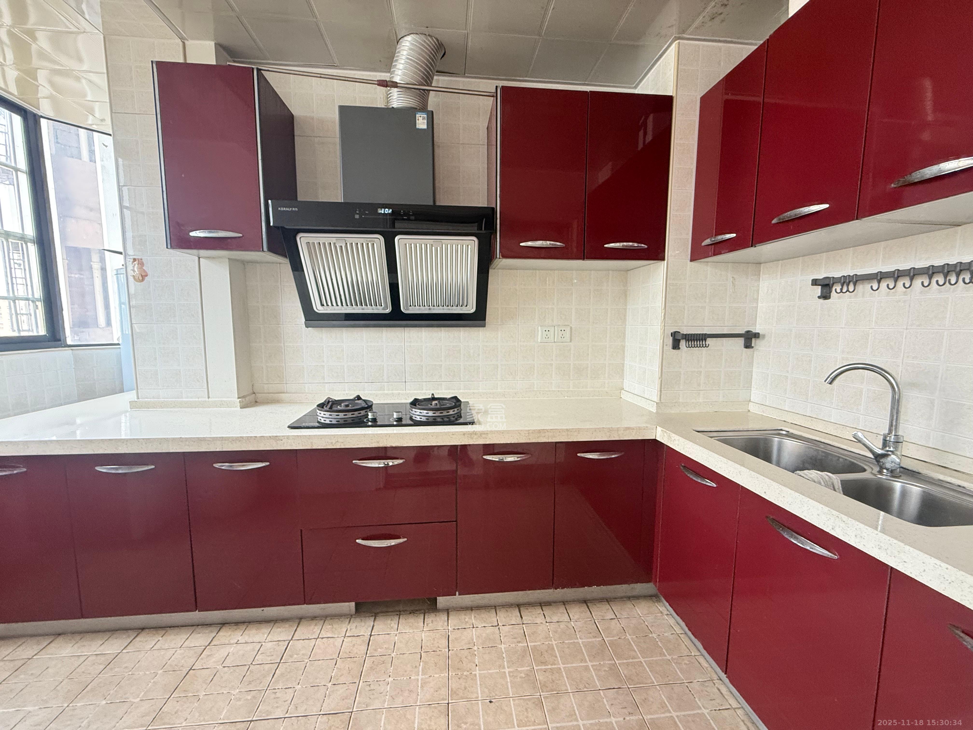 幸福里润城（幸福里二期）  4室2厅2卫    2100.0元/月室内图