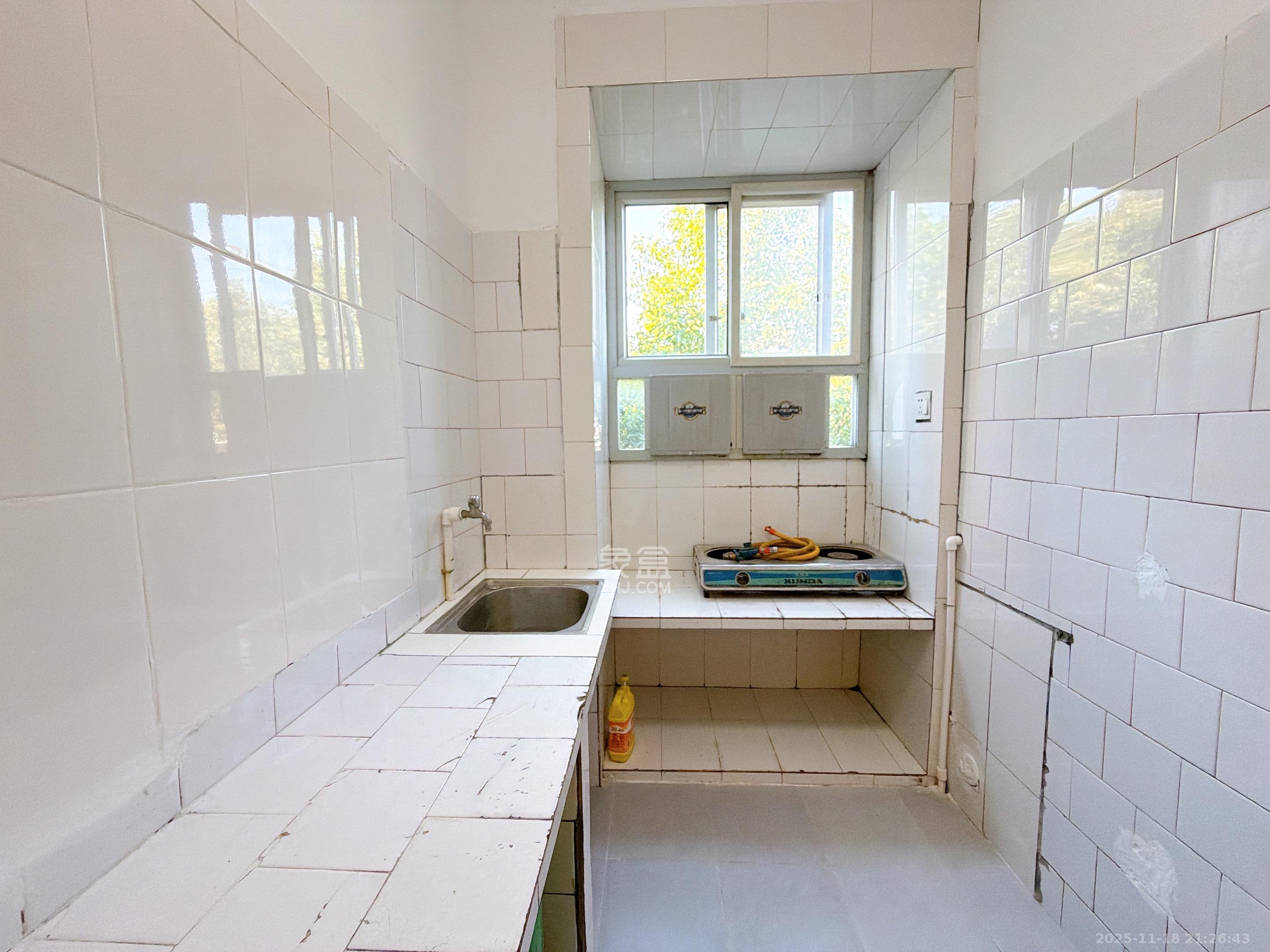 东风一村社区房（王家垅）  2室1厅1卫    1280.0元/月室内图