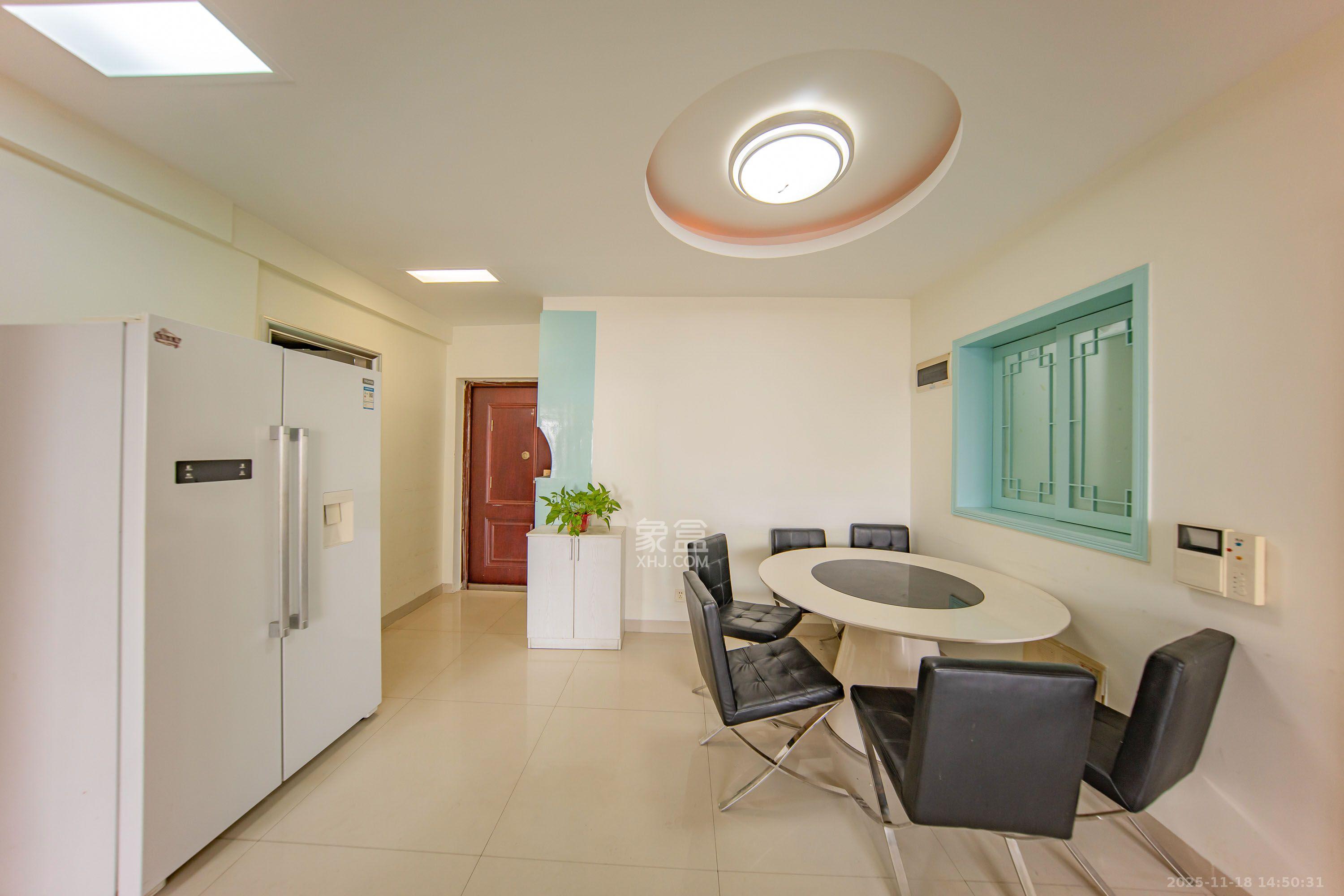 中建麓山和苑  2室2厅2卫    1500.0元/月室内图