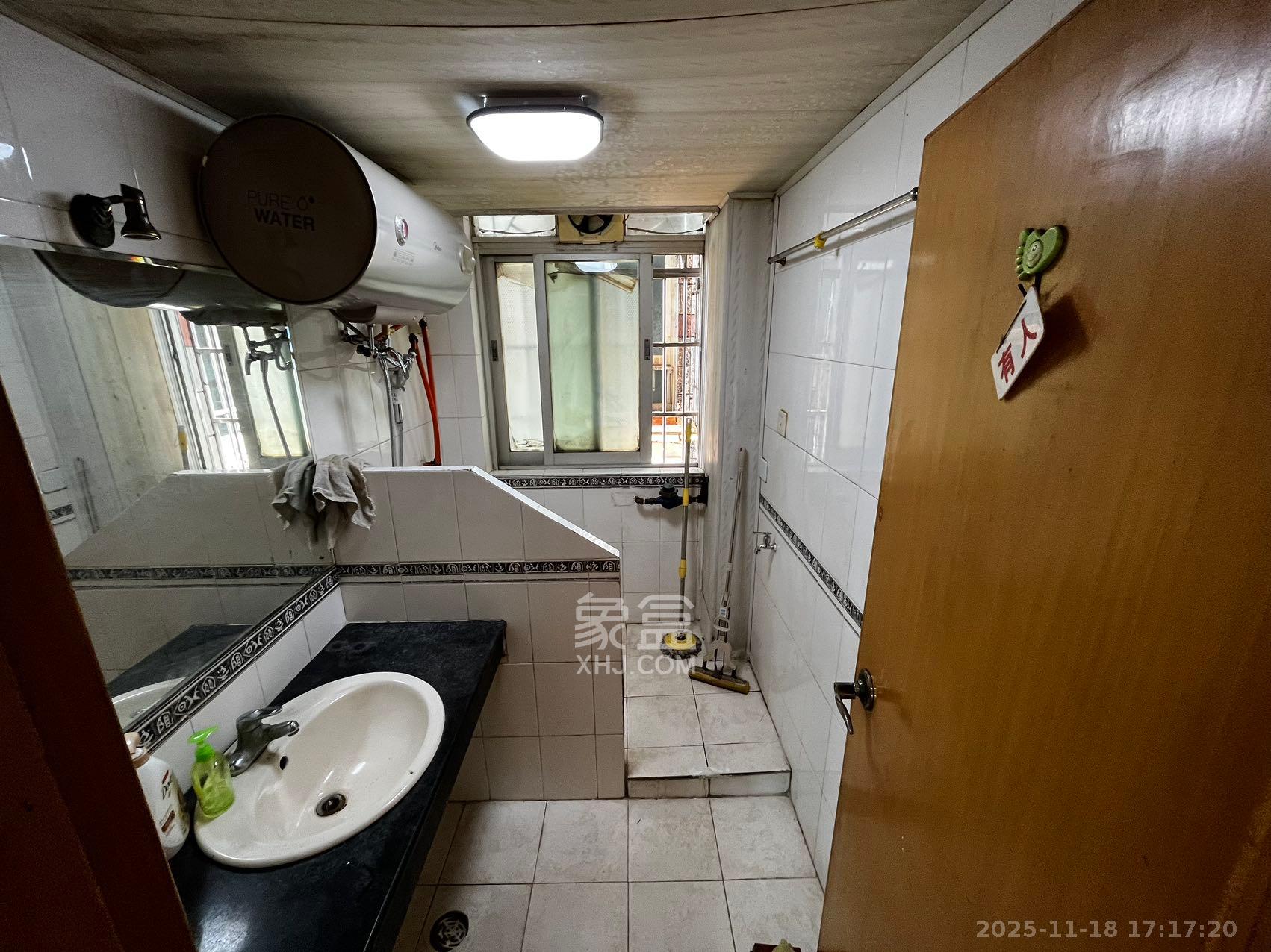 海东青大厦  4室2厅2卫    3600.0元/月室内图