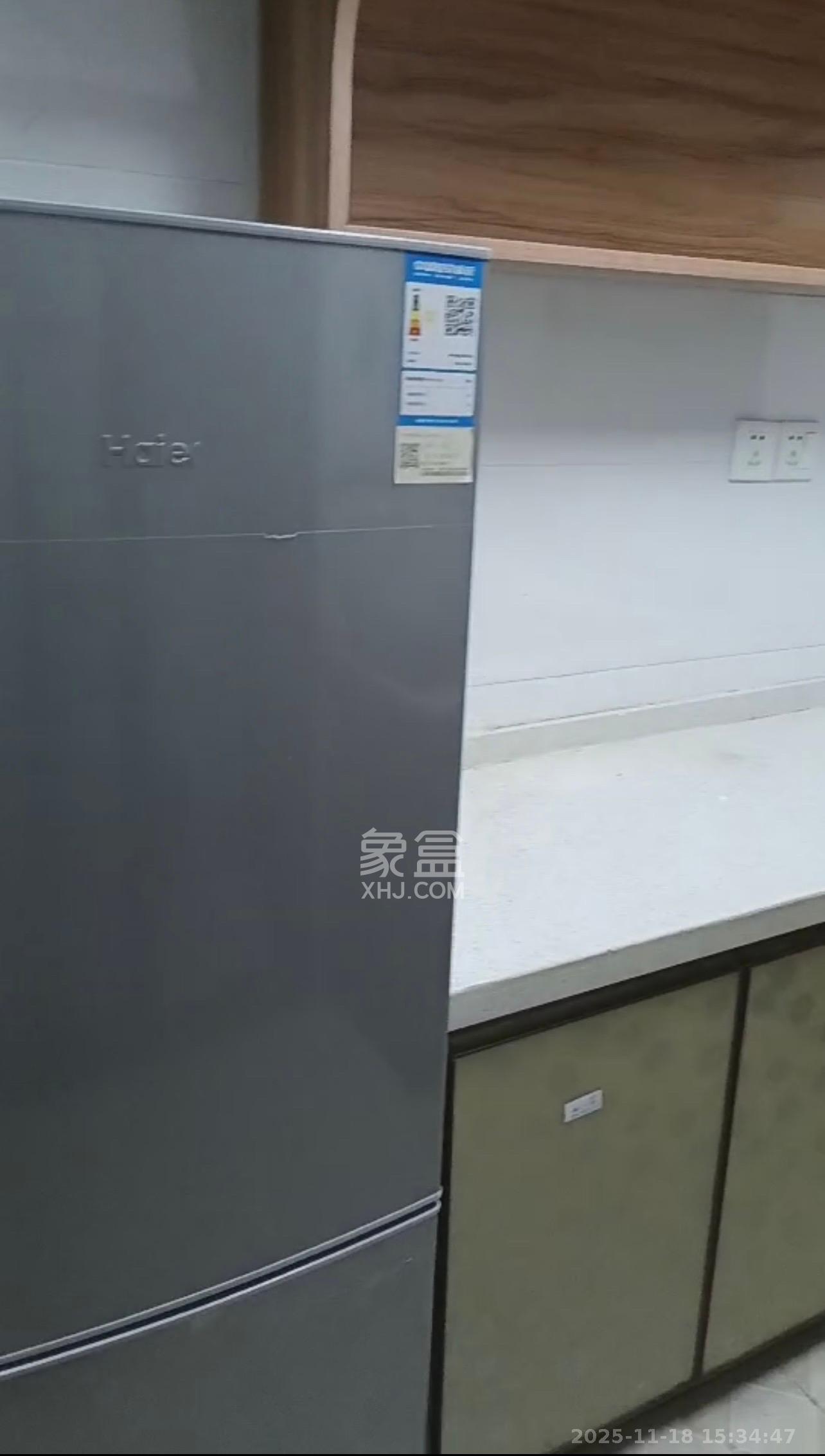 牛婆塘社区  2室1厅1卫    1600.0元/月室内图