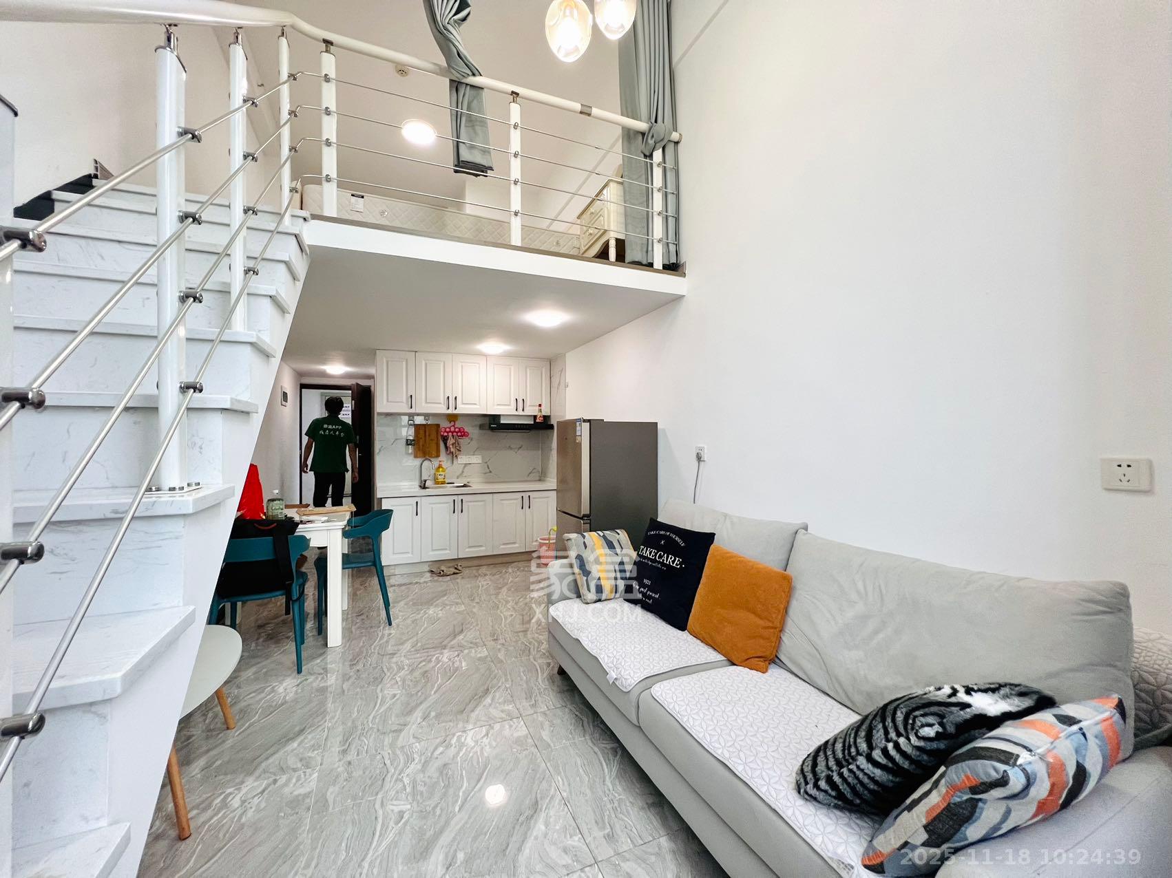 裕天国际商汇中心  1室0厅0卫    1600.0元/月室内图