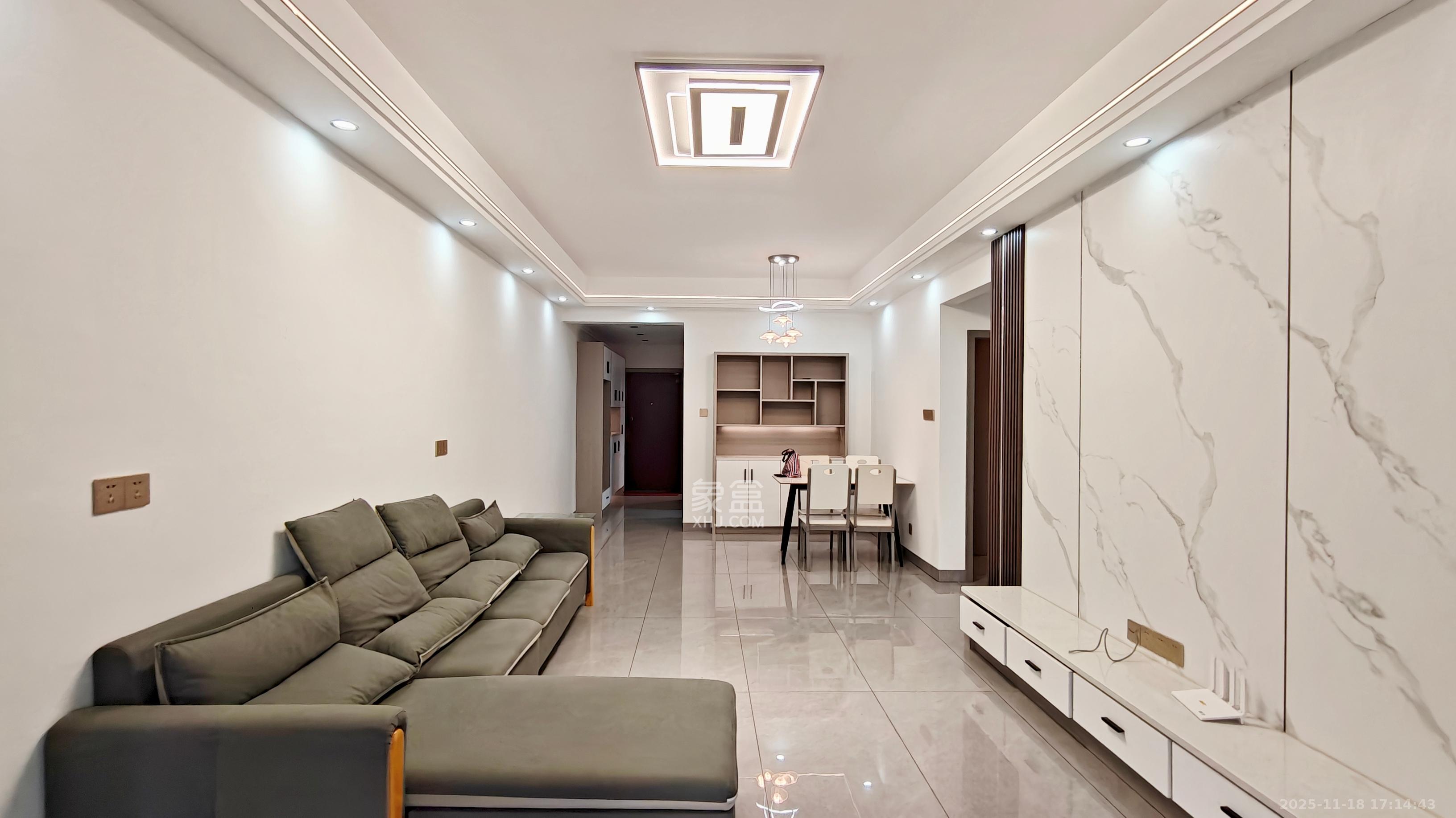 蔷薇国际 3室2厅1卫 2000.0元/月 蔷薇国际 3室2厅1卫 2000.0元/月室内图