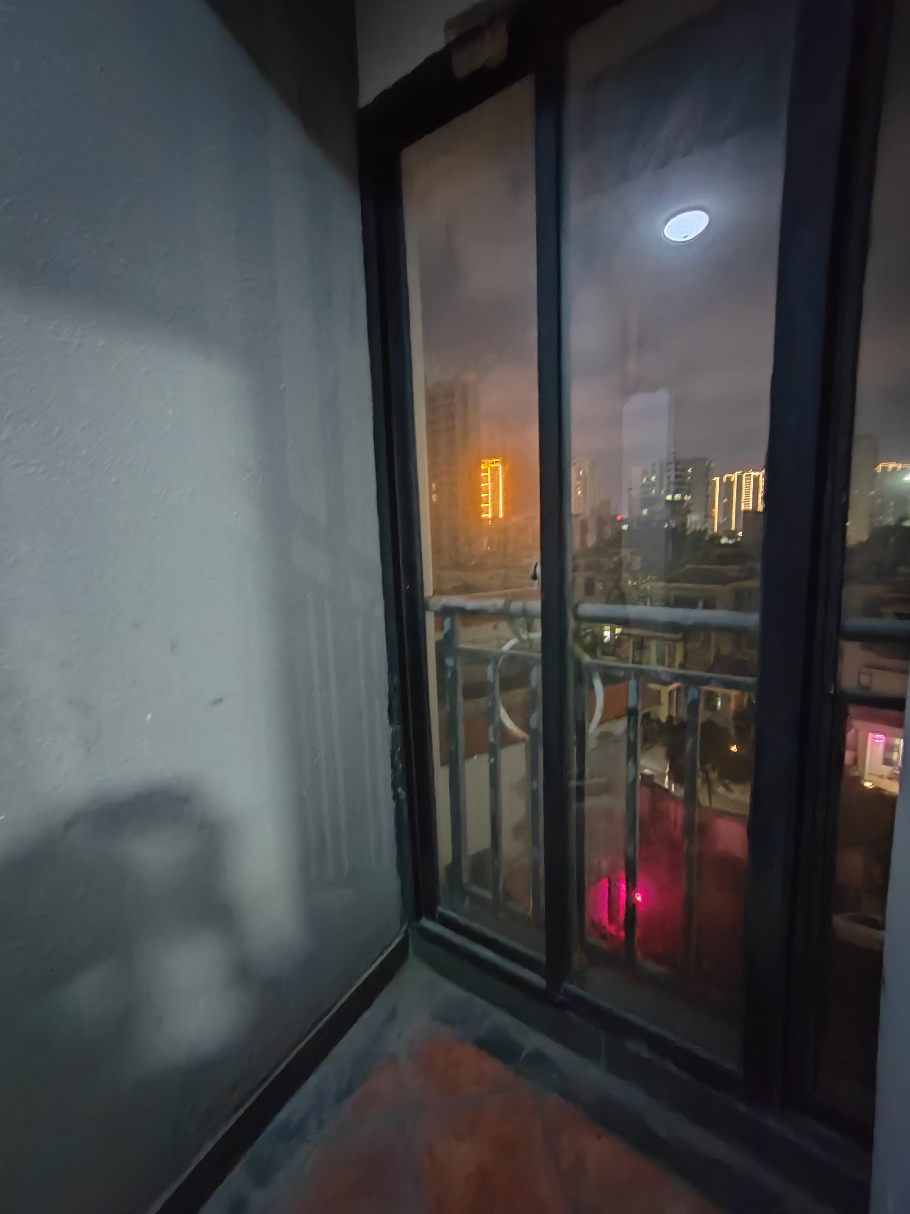 紫泉花坊  1室1厅1卫    1200.0元/月室内图