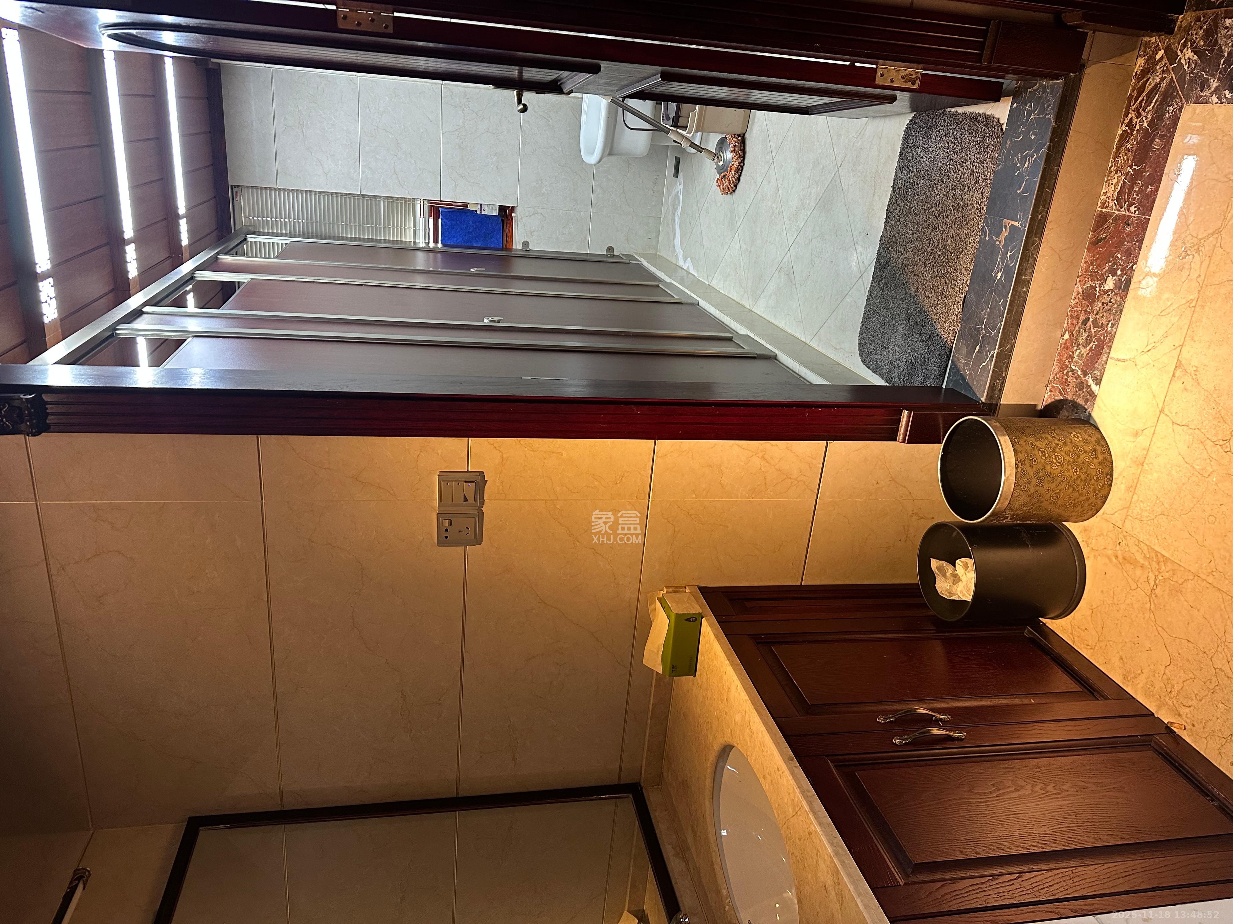 星城荣域 6室2厅3卫 14000.0元/月 星城荣域 6室2厅3卫 14000.0元/月室内图