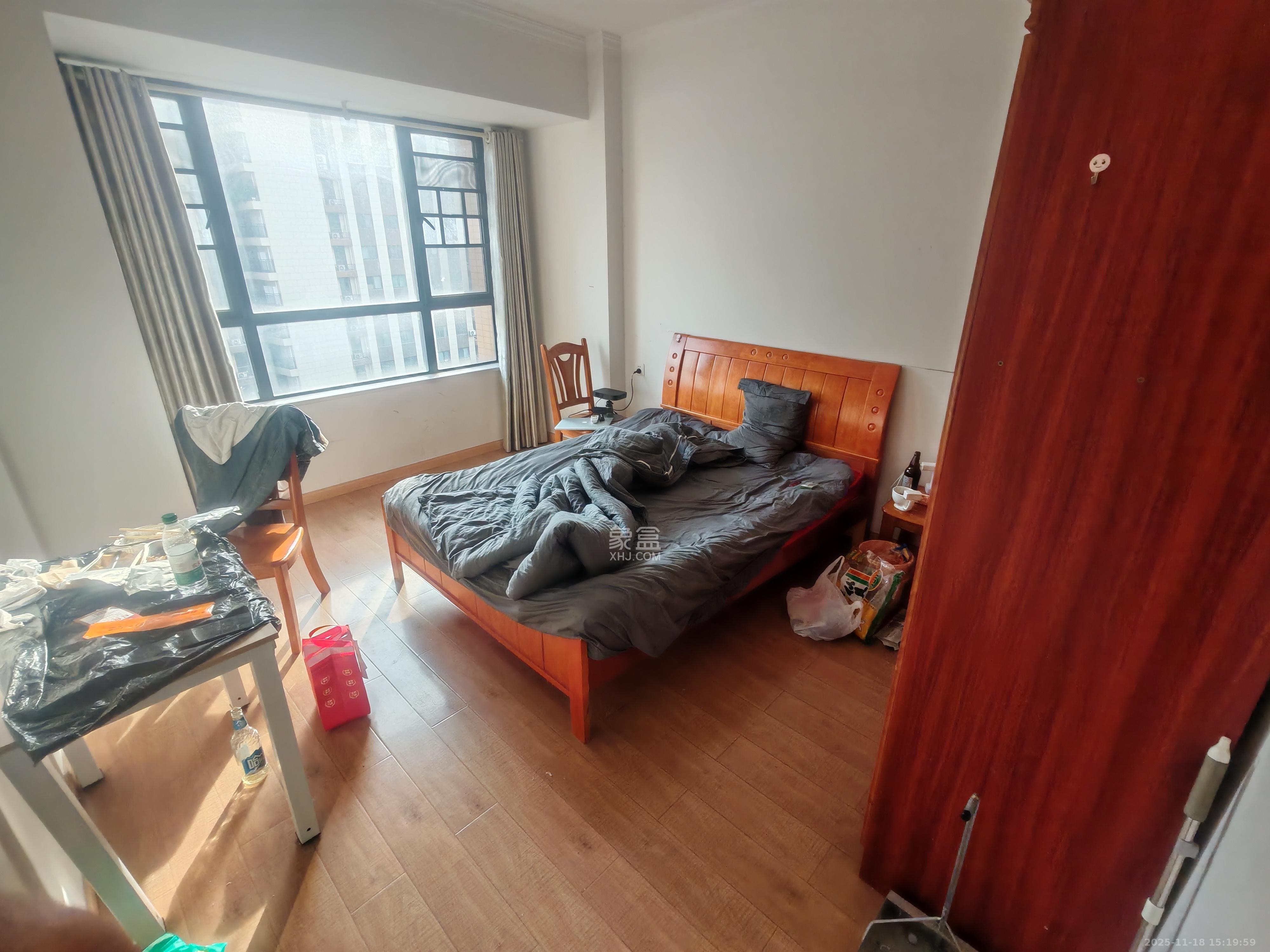 嘉福长安郡(融信澜悦、嘉福好美家园) 3室2厅2卫 2000.0元/月 嘉福长安郡(融信澜悦、嘉福好美家园) 3室2厅2卫 2000.0元/月室内图