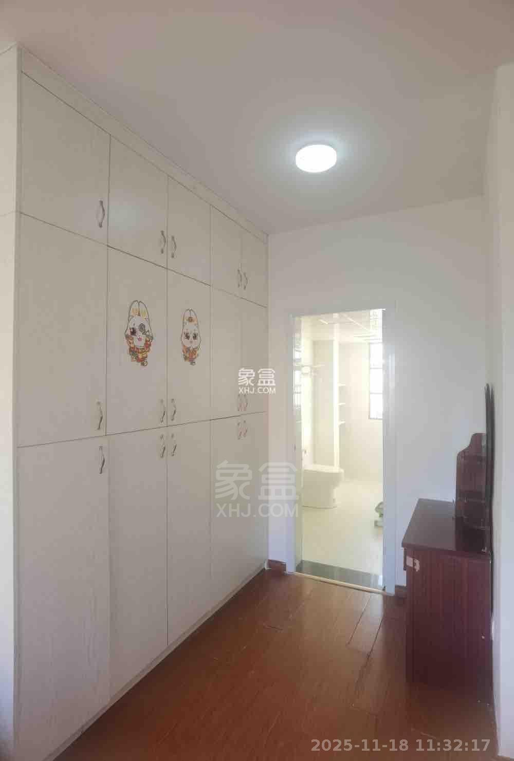 佳兆业金域天下三期  3室2厅2卫    1800.0元/月室内图