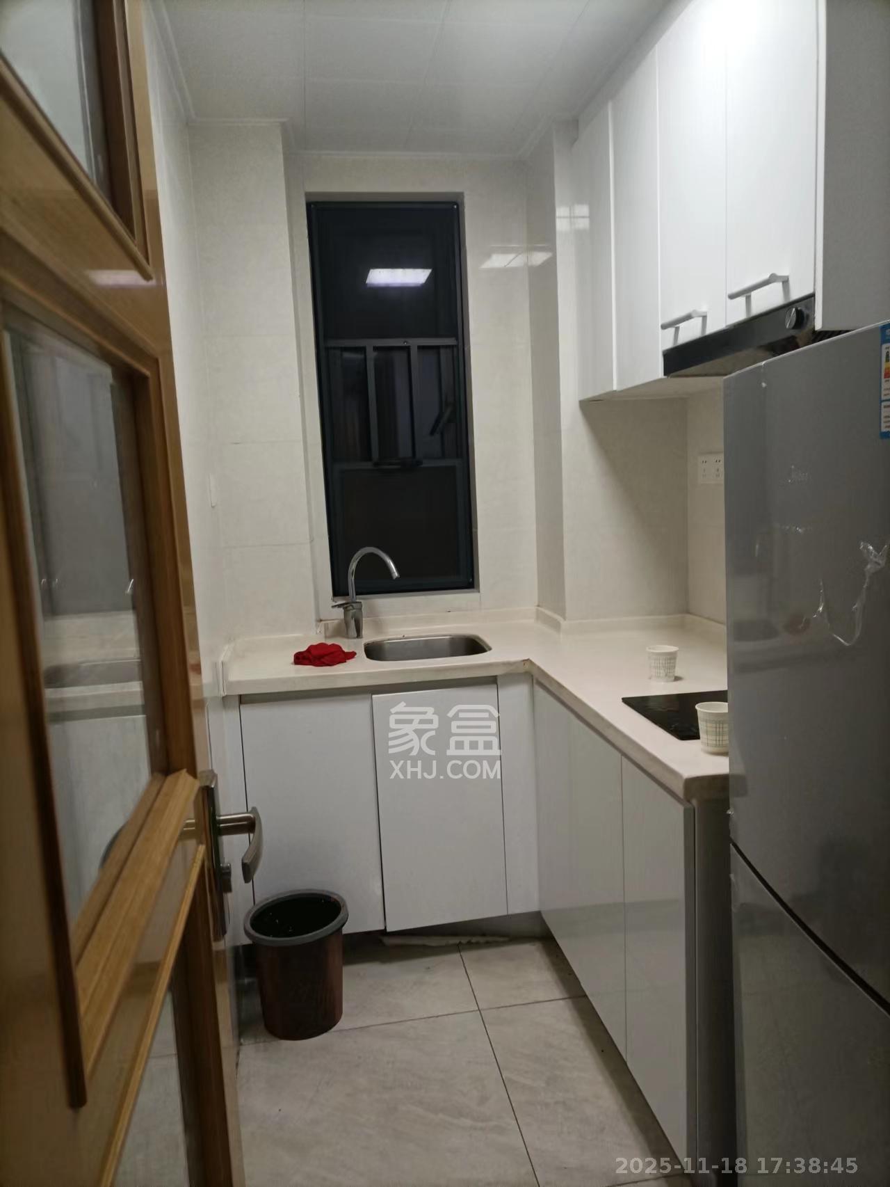 中海新城熙岸(中信新城五期) 1室1厅1卫 1300.0元/月 中海新城熙岸(中信新城五期) 1室1厅1卫 1300.0元/月室内图