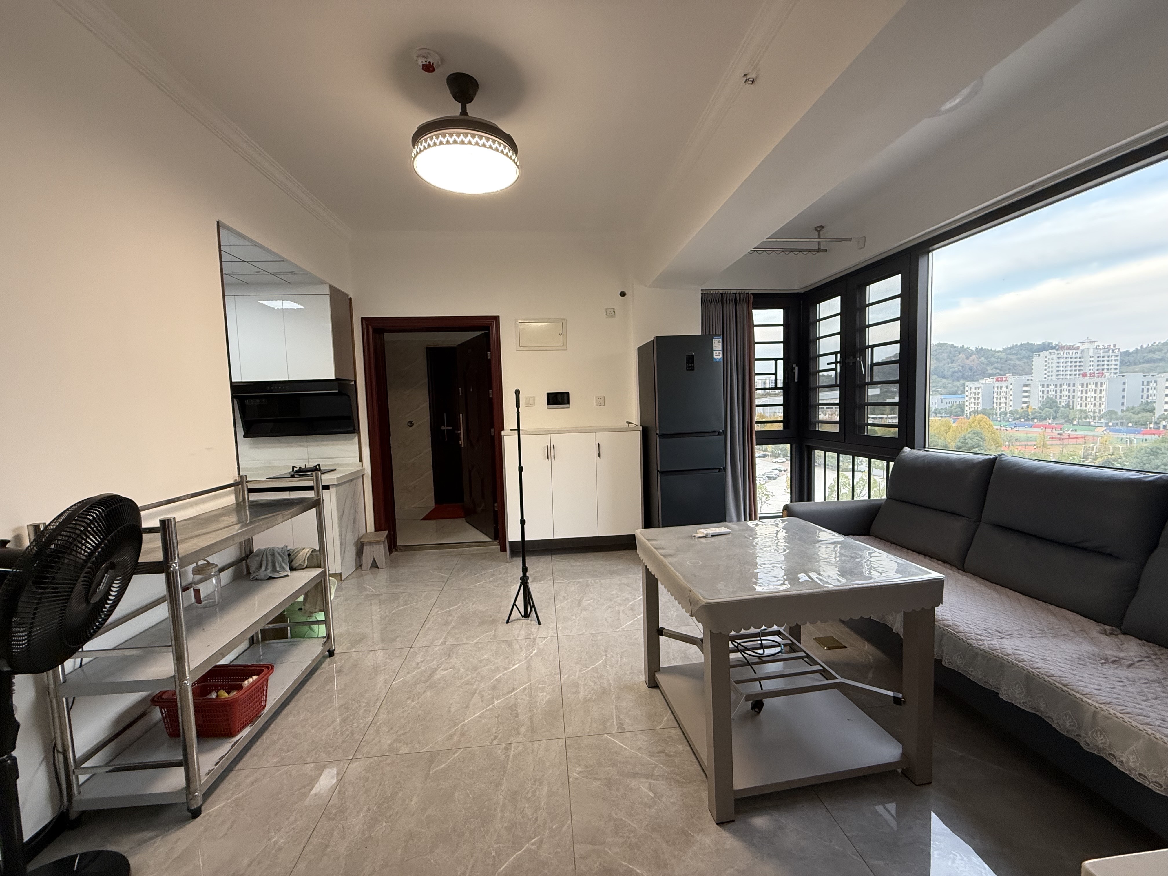 碧桂园翘楚棠 2室1厅1卫 1300.0元/月 碧桂园翘楚棠 2室1厅1卫 1300.0元/月室内图