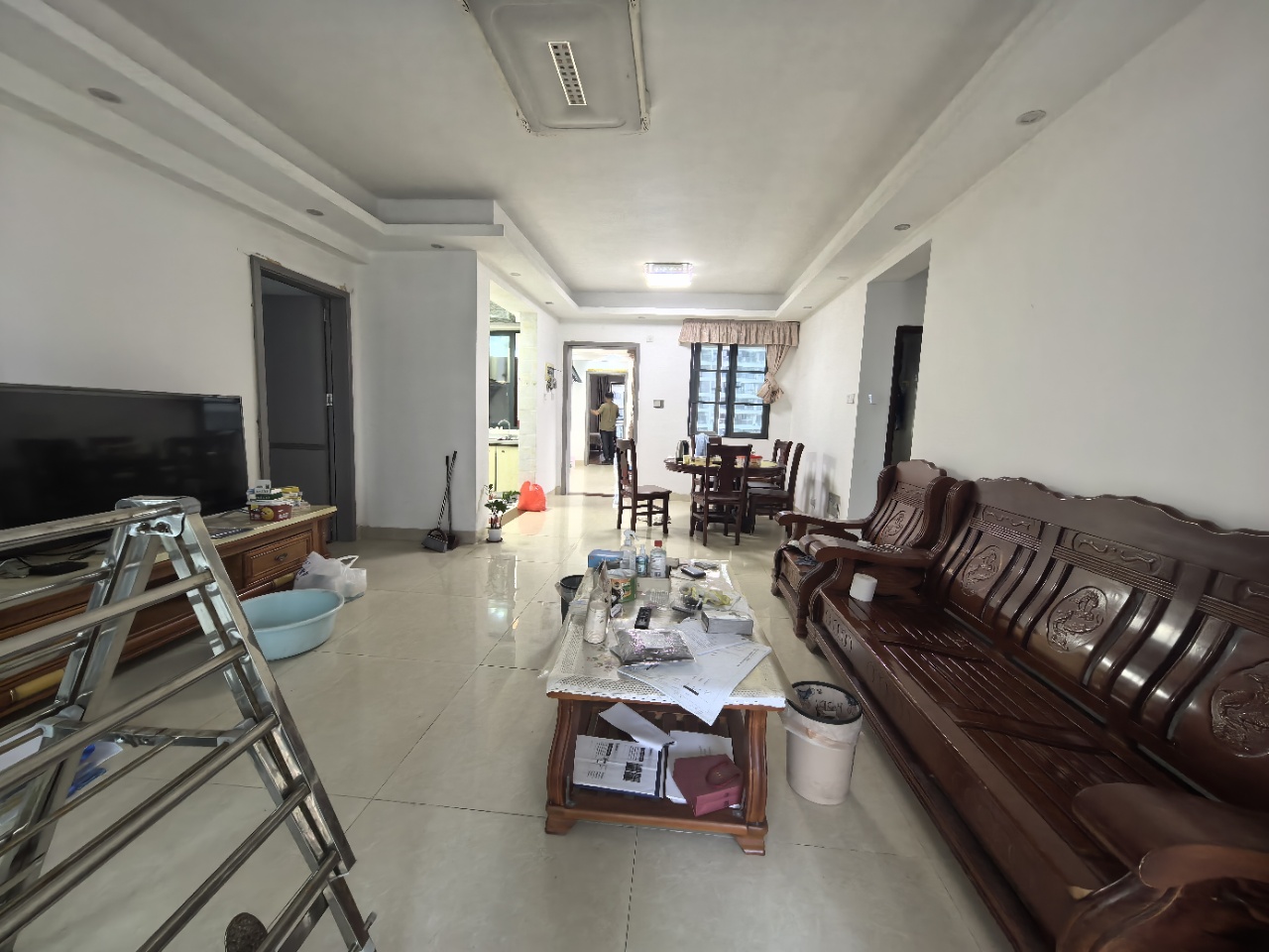 晨晖帝景  1室0厅0卫    2300.0元/月室内图1