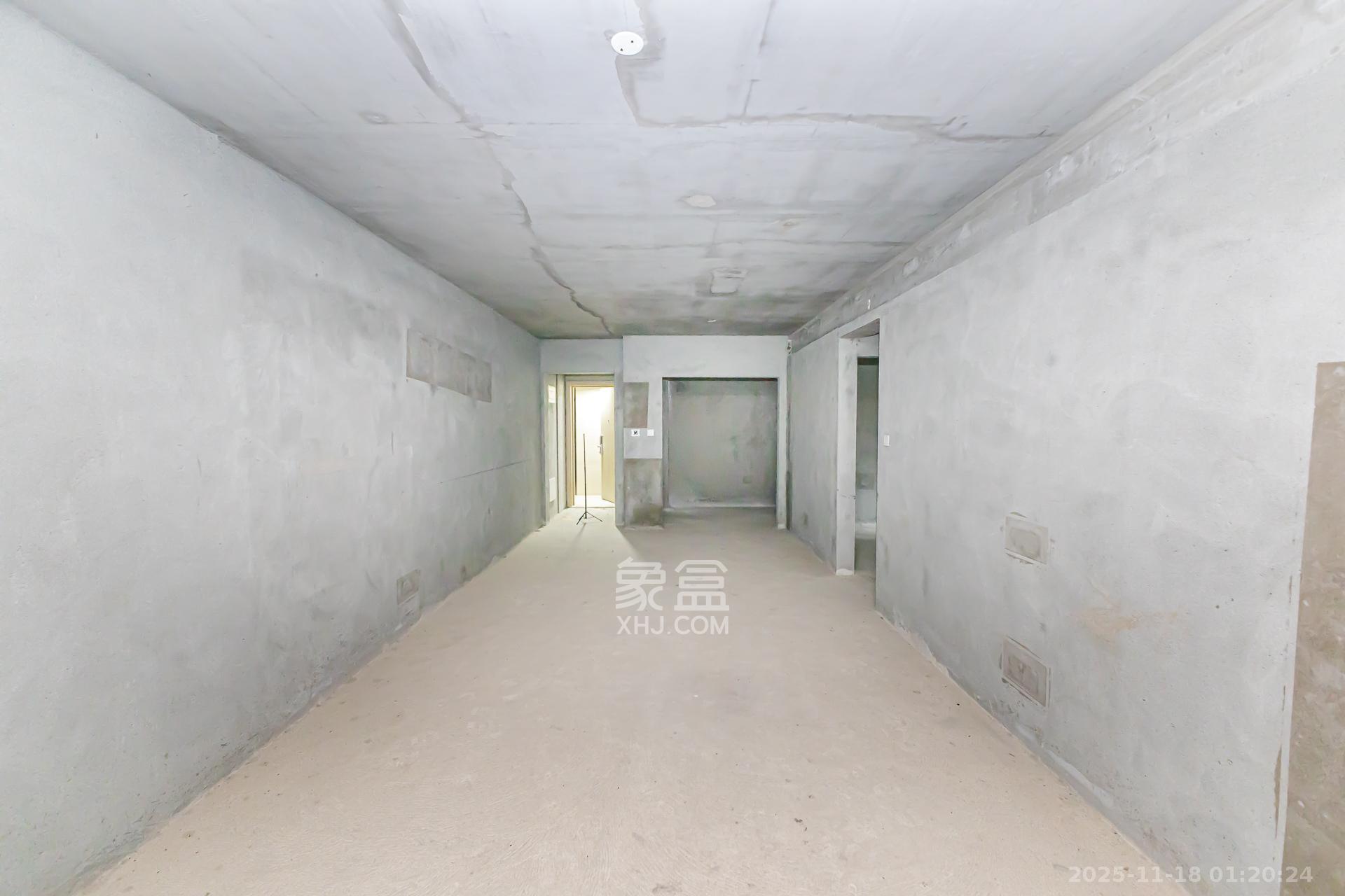 时代倾城三期 2室2厅1卫 57.0万 时代倾城三期 2室2厅1卫 57.0万客厅