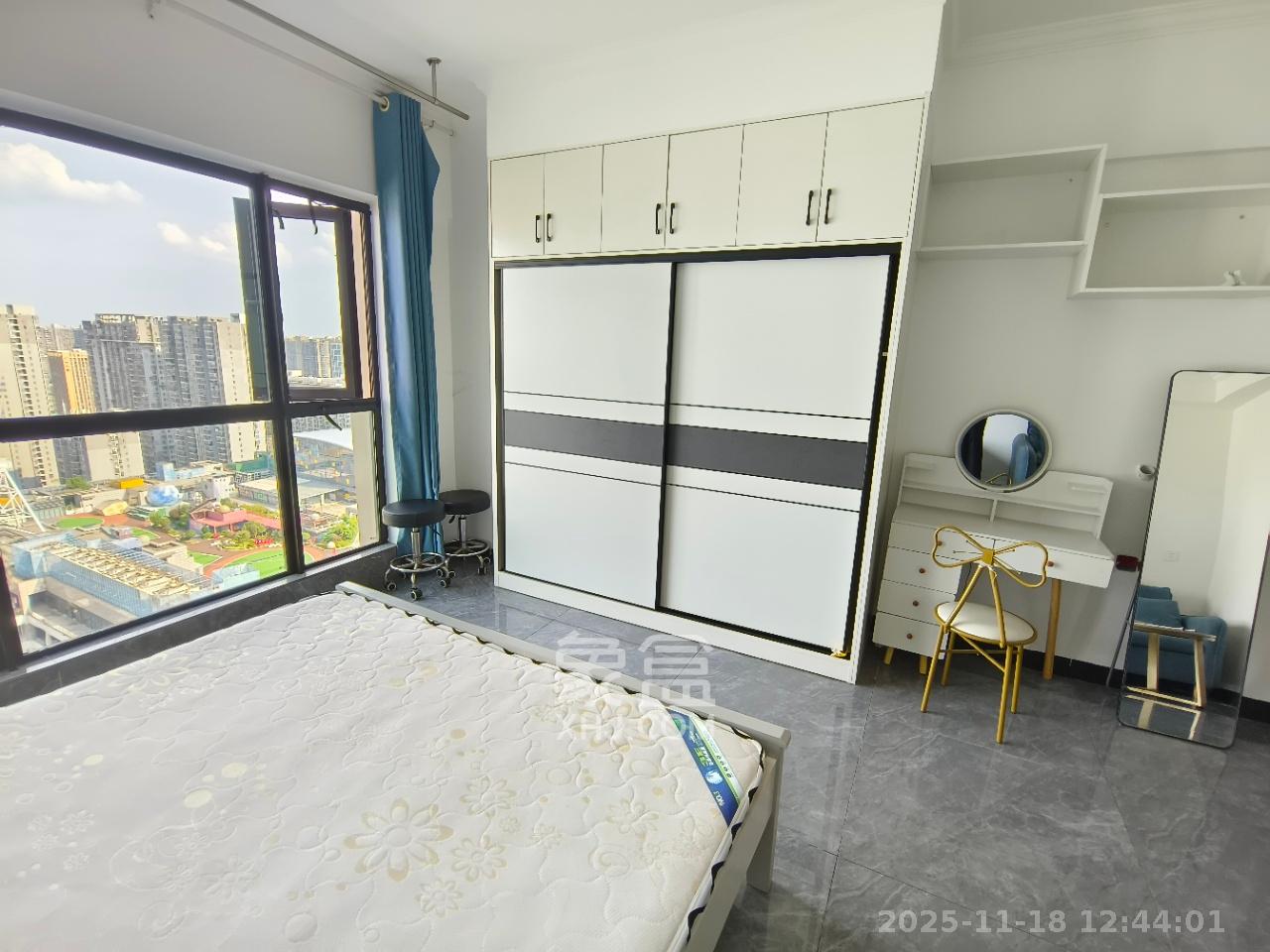 金科时代中心  1室1厅1卫    1400.0元/月