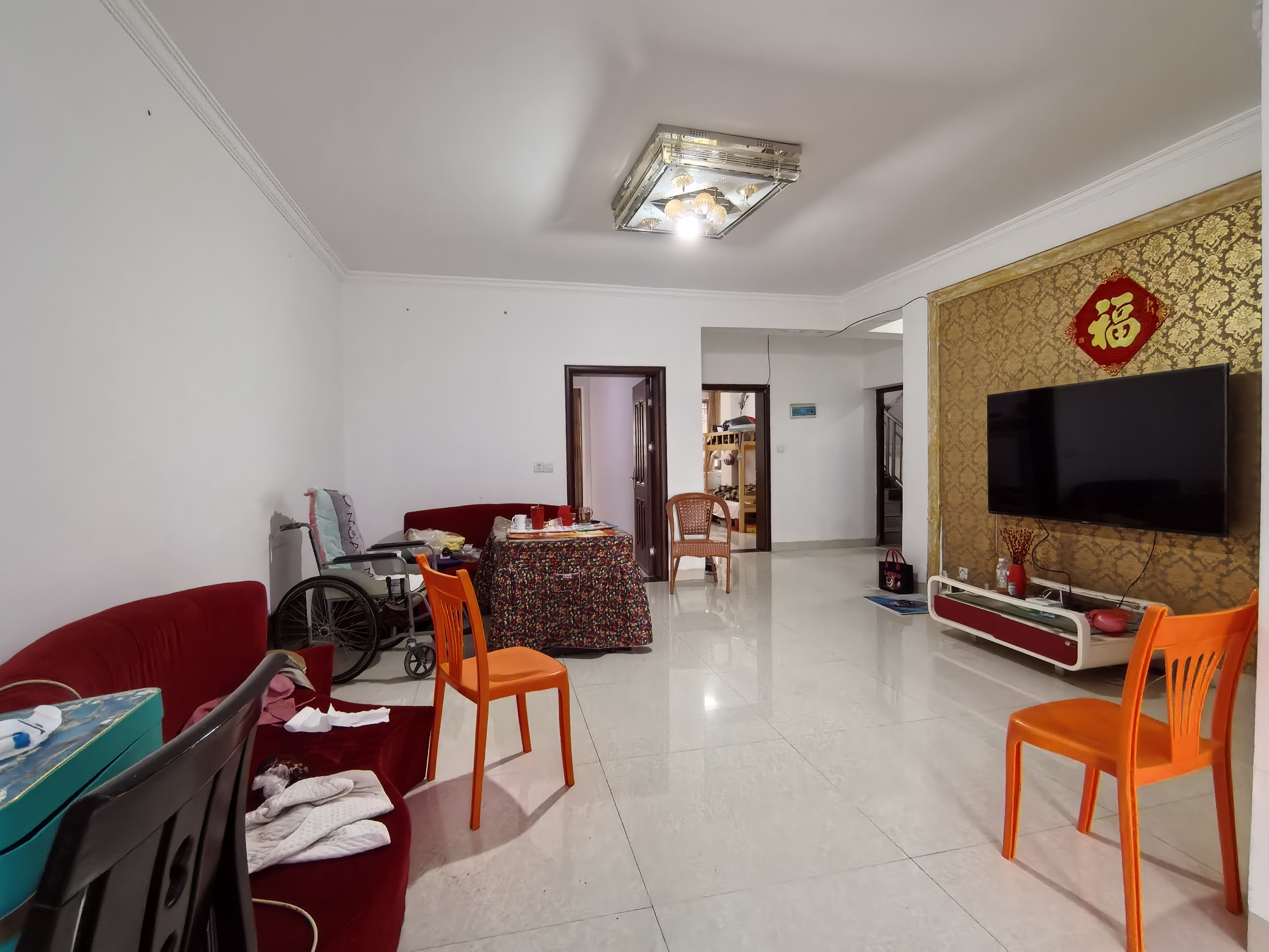 南珠苑 1室0厅0卫 39.8万 南珠苑 1室0厅0卫 39.8万客厅