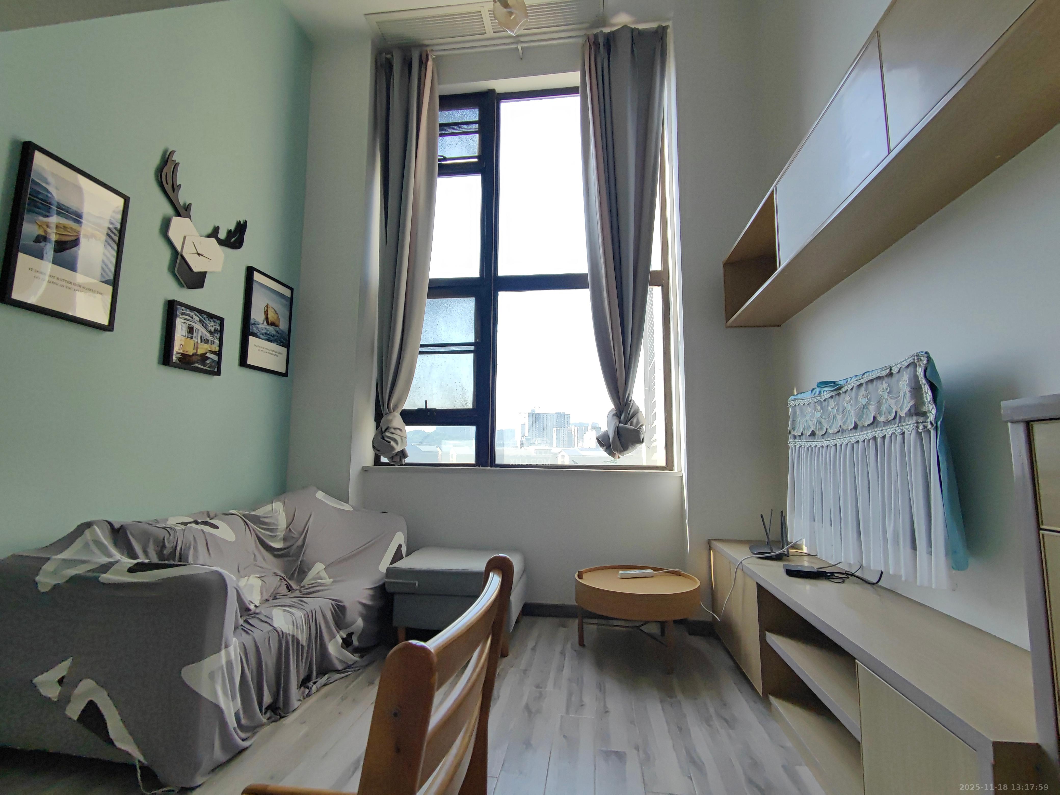 达美溪湖湾  1室1厅1卫    2100.0元/月