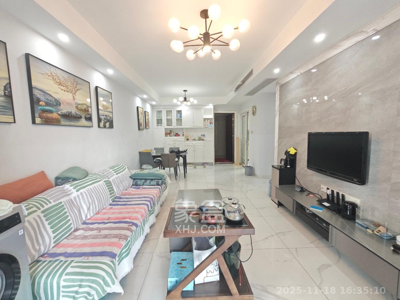 梅溪湖金茂湾  4室2厅2卫    3500.0元/月室内图