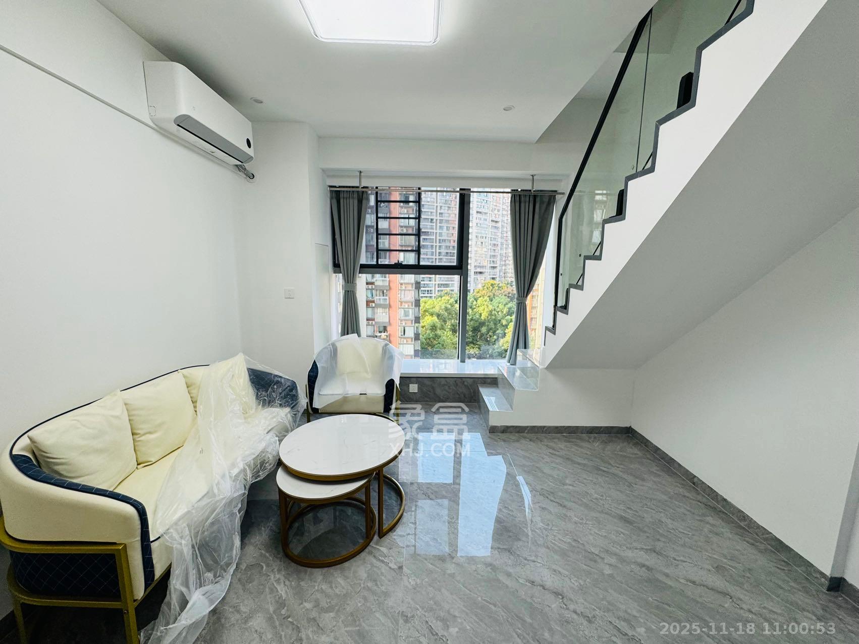 君悦新天地  2室1厅2卫    2400.0元/月