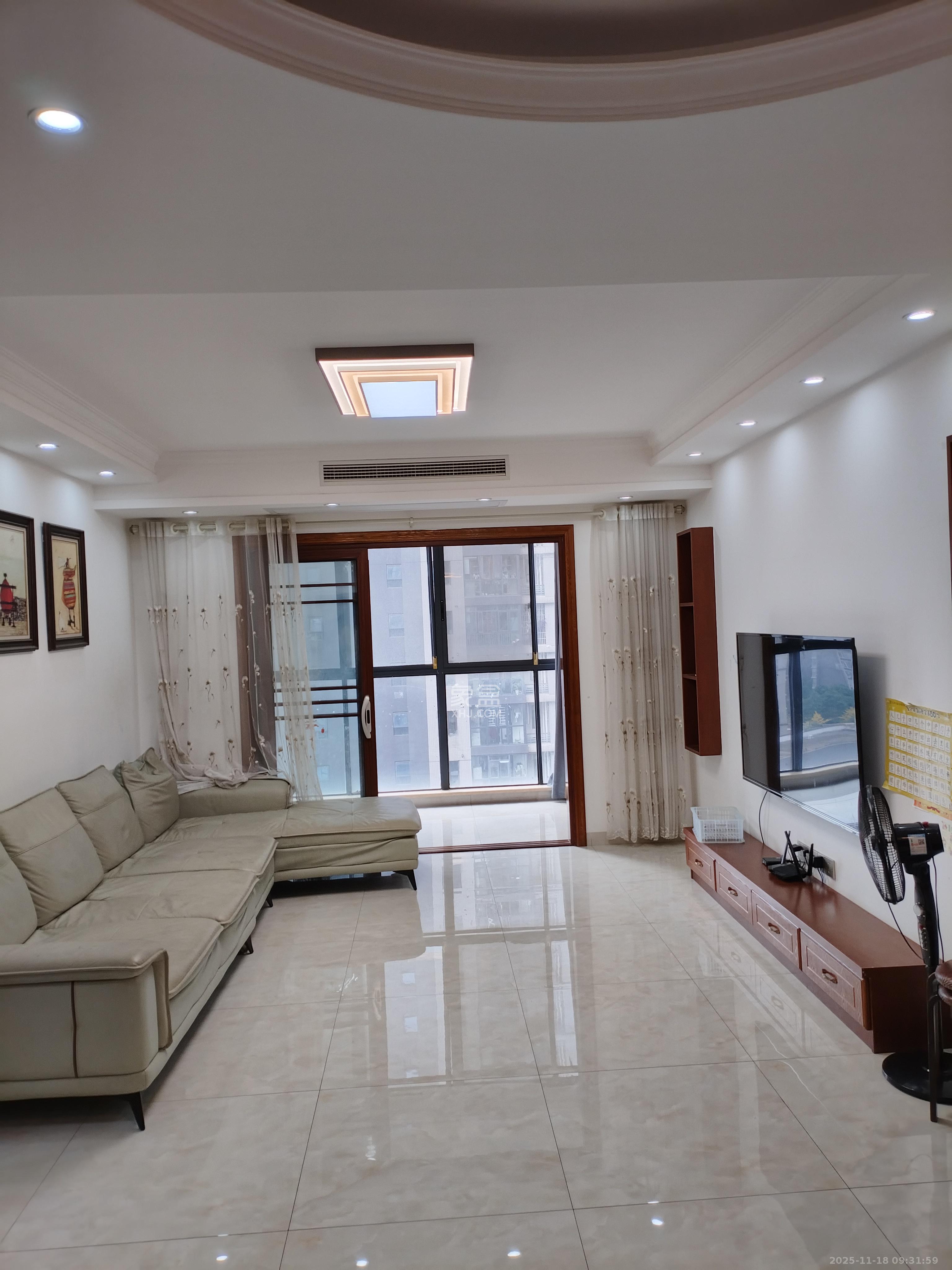 恒基凯旋门三期 4室2厅2卫 3000.0元/月 恒基凯旋门三期 4室2厅2卫 3000.0元/月室内图