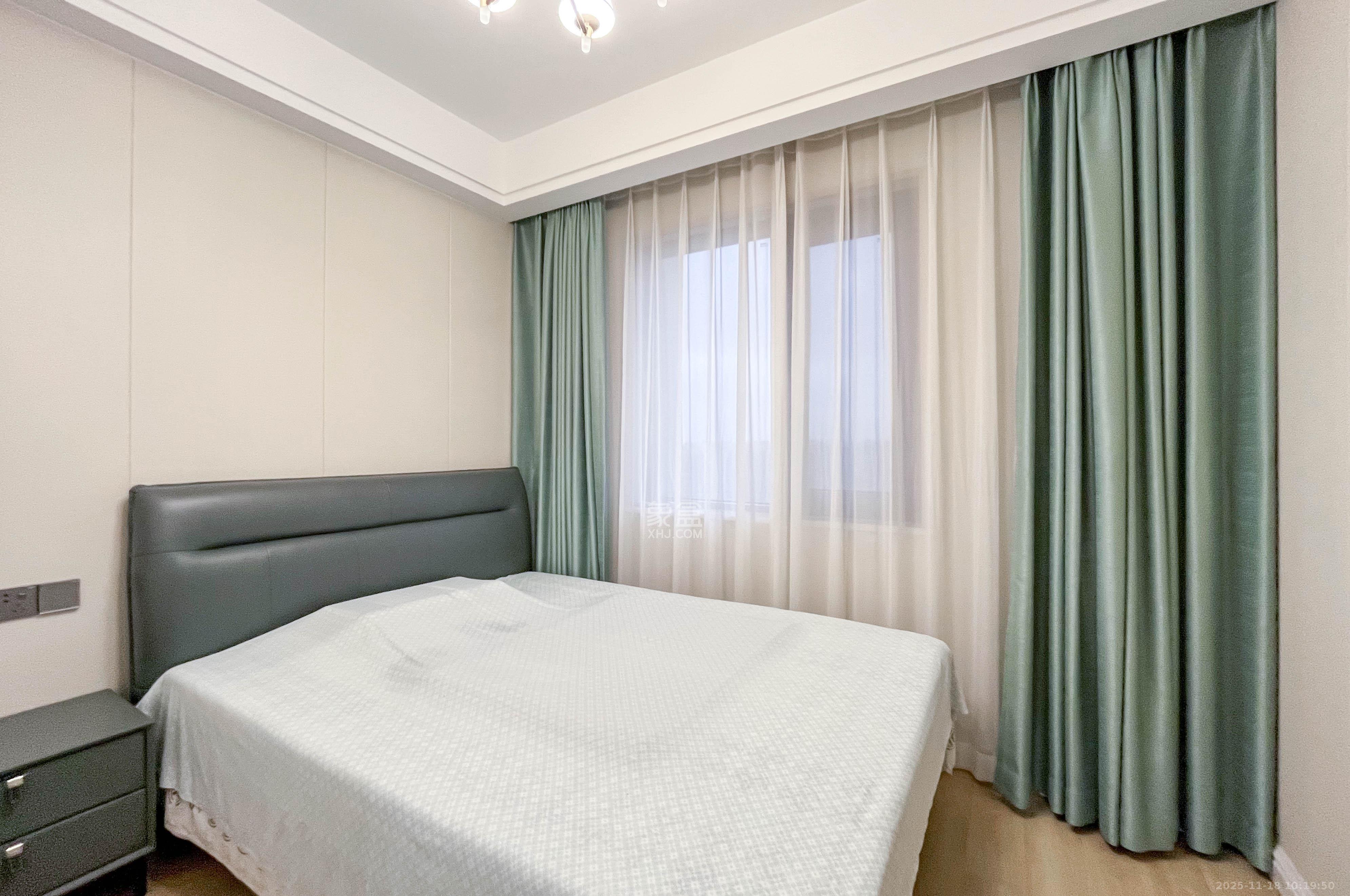 中建梅溪湖中心  3室2厅2卫    175.0万其他