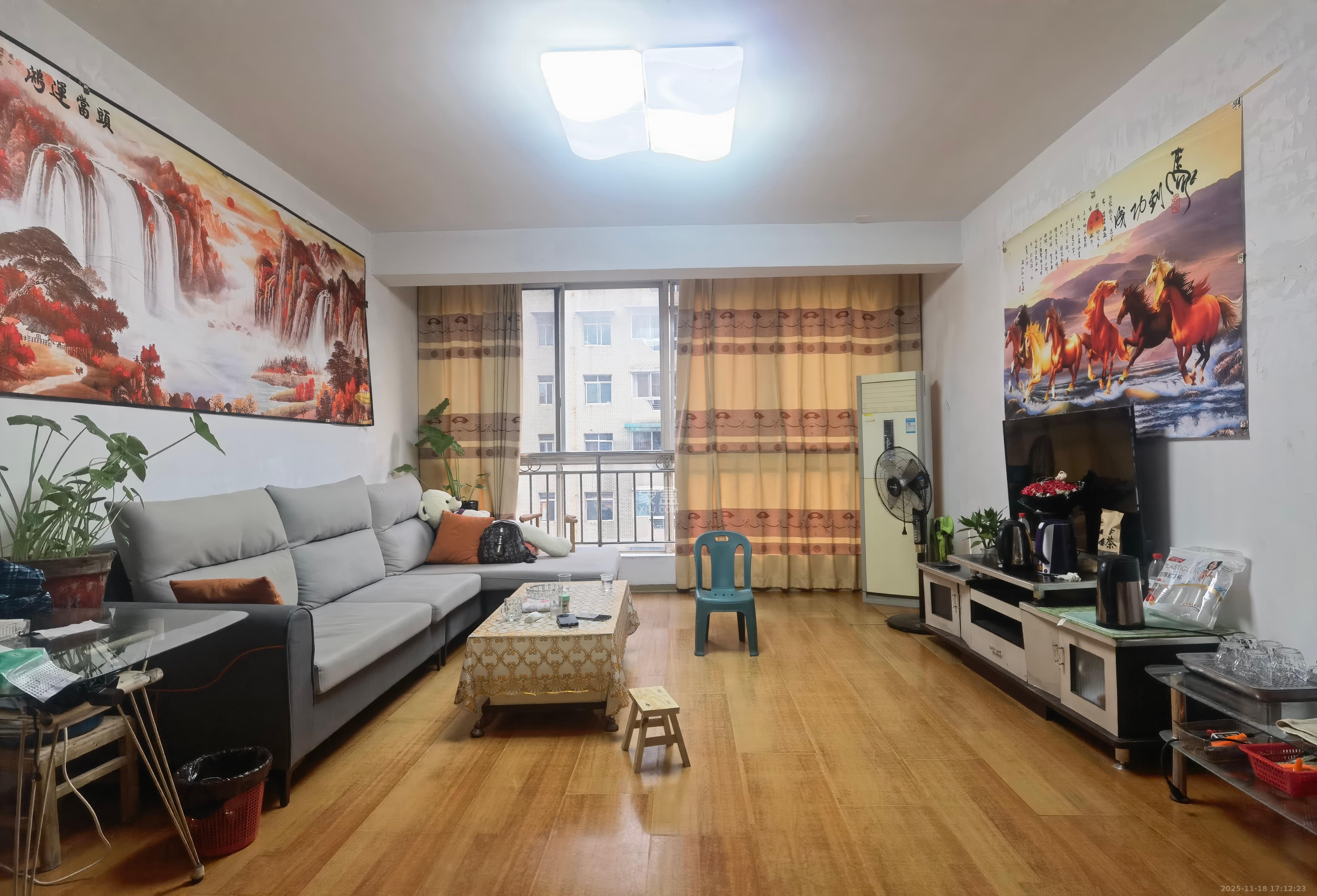 四季美景一、二期 3室2厅2卫 2000.0元/月 四季美景一、二期 3室2厅2卫 2000.0元/月室内图