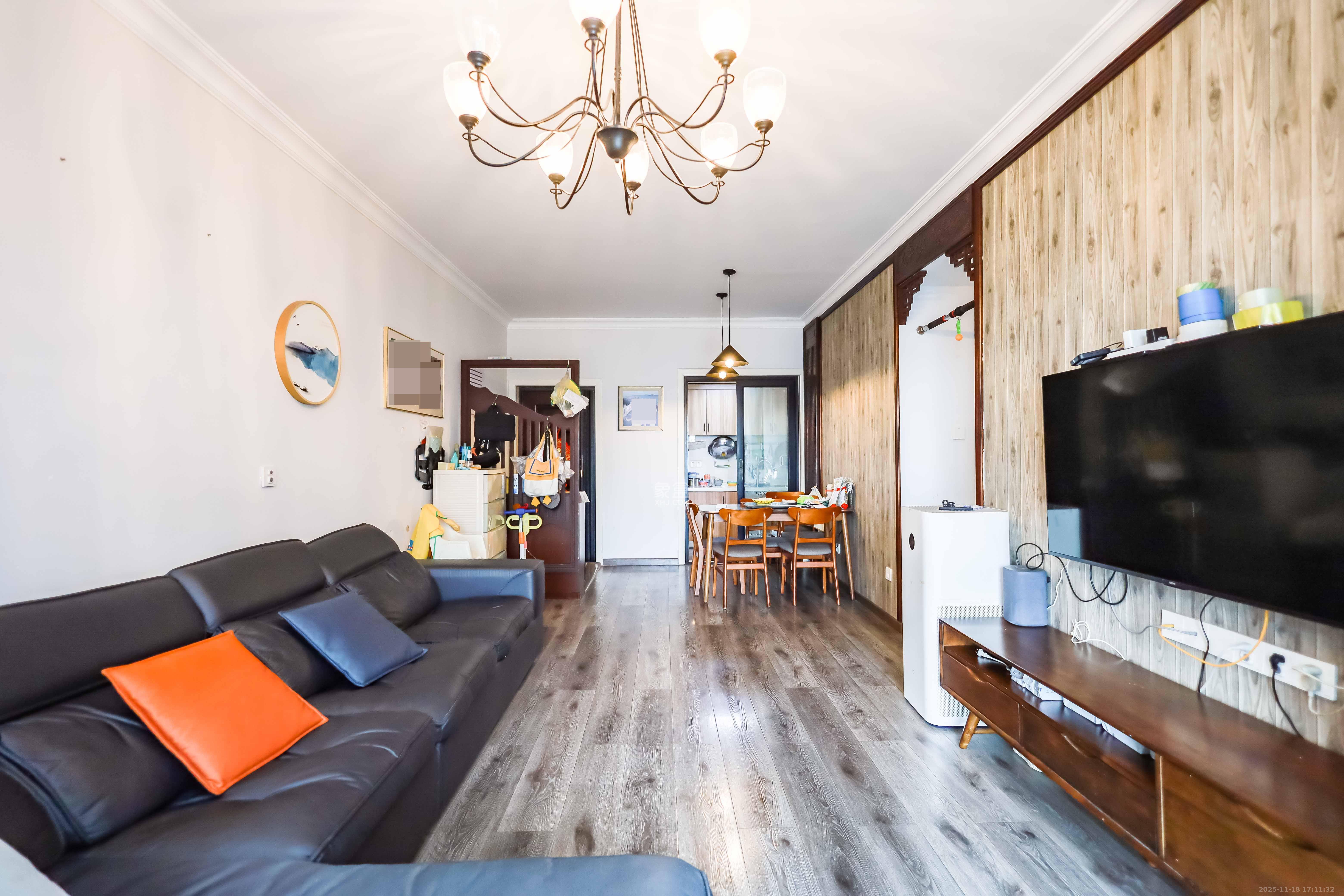 天麓尚层 3室2厅1卫 75.0万 天麓尚层 3室2厅1卫 75.0万客厅