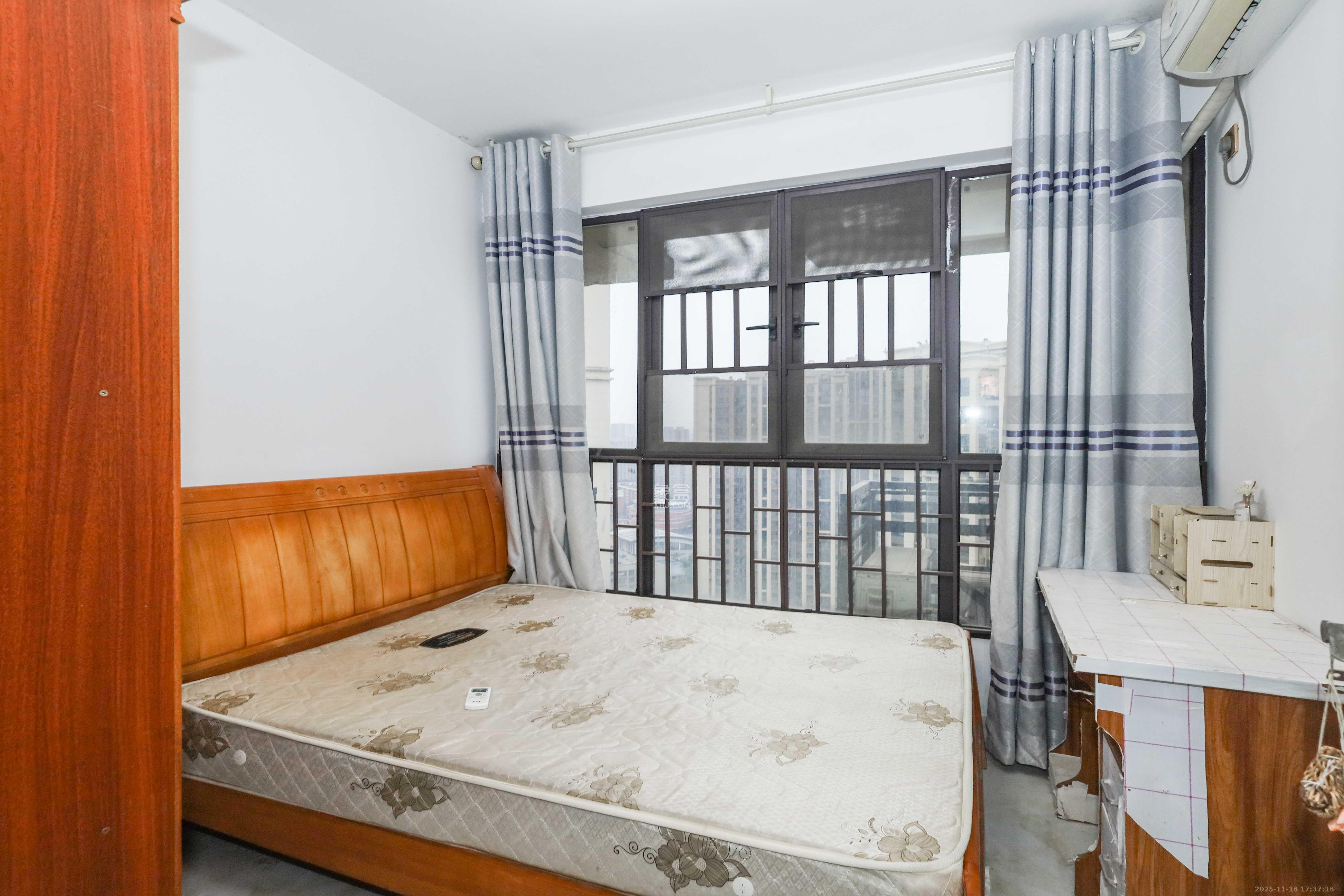 和泓梅溪四季 5室2厅2卫 3800.0元/月 和泓梅溪四季 5室2厅2卫 3800.0元/月室内图