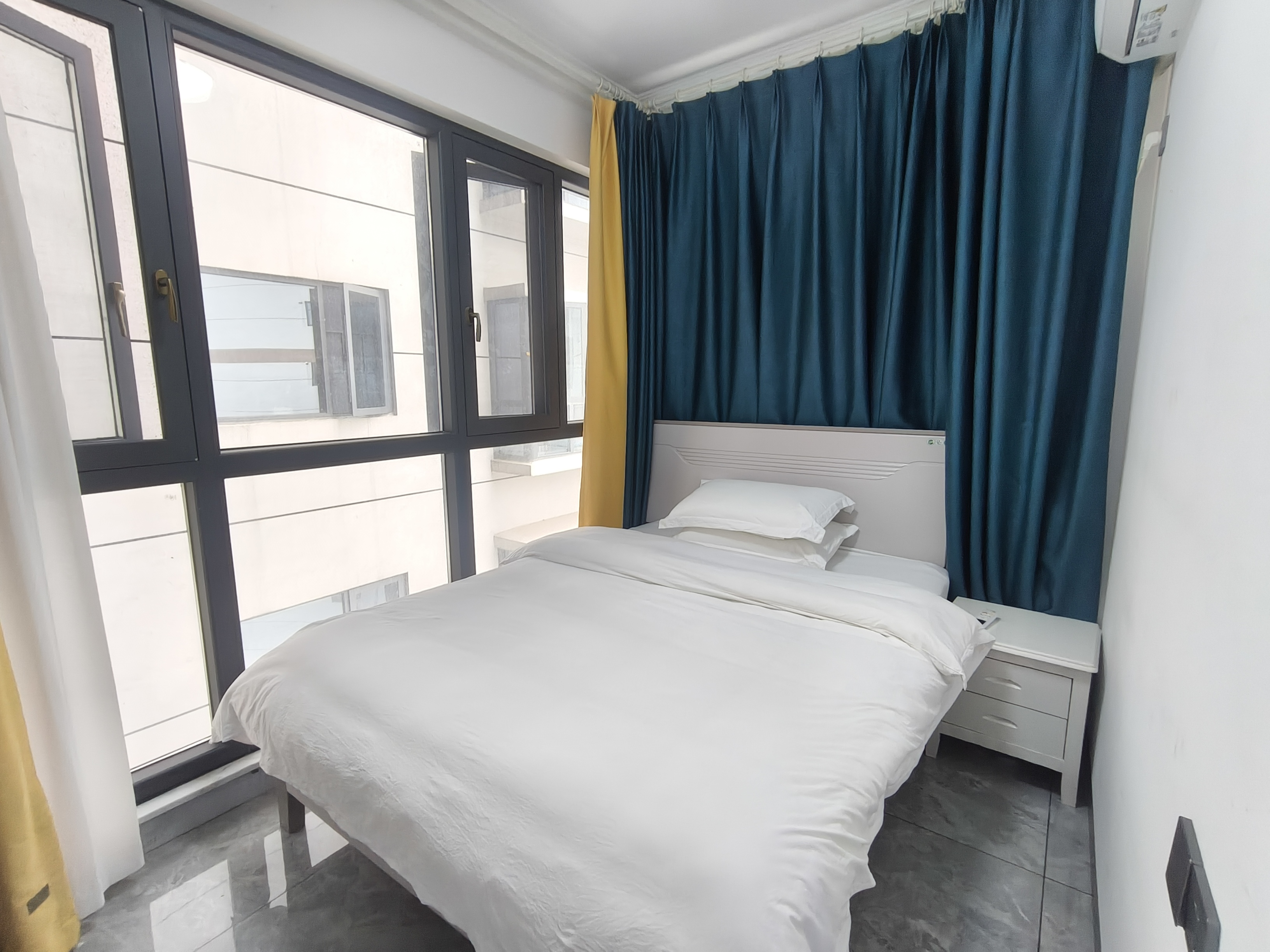 靛达广场 2室2厅1卫 2000.0元/月 靛达广场 2室2厅1卫 2000.0元/月室内图