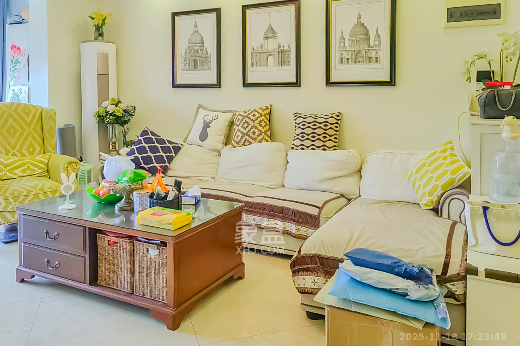 旭辉香樟公馆 4室2厅2卫 115.0万 旭辉香樟公馆 4室2厅2卫 115.0万客厅