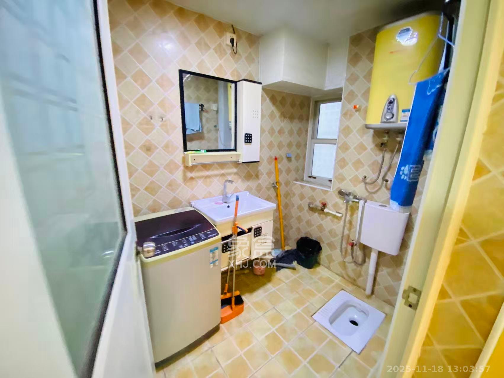 石子冲巷  1室2厅1卫    1600.0元/月室内图