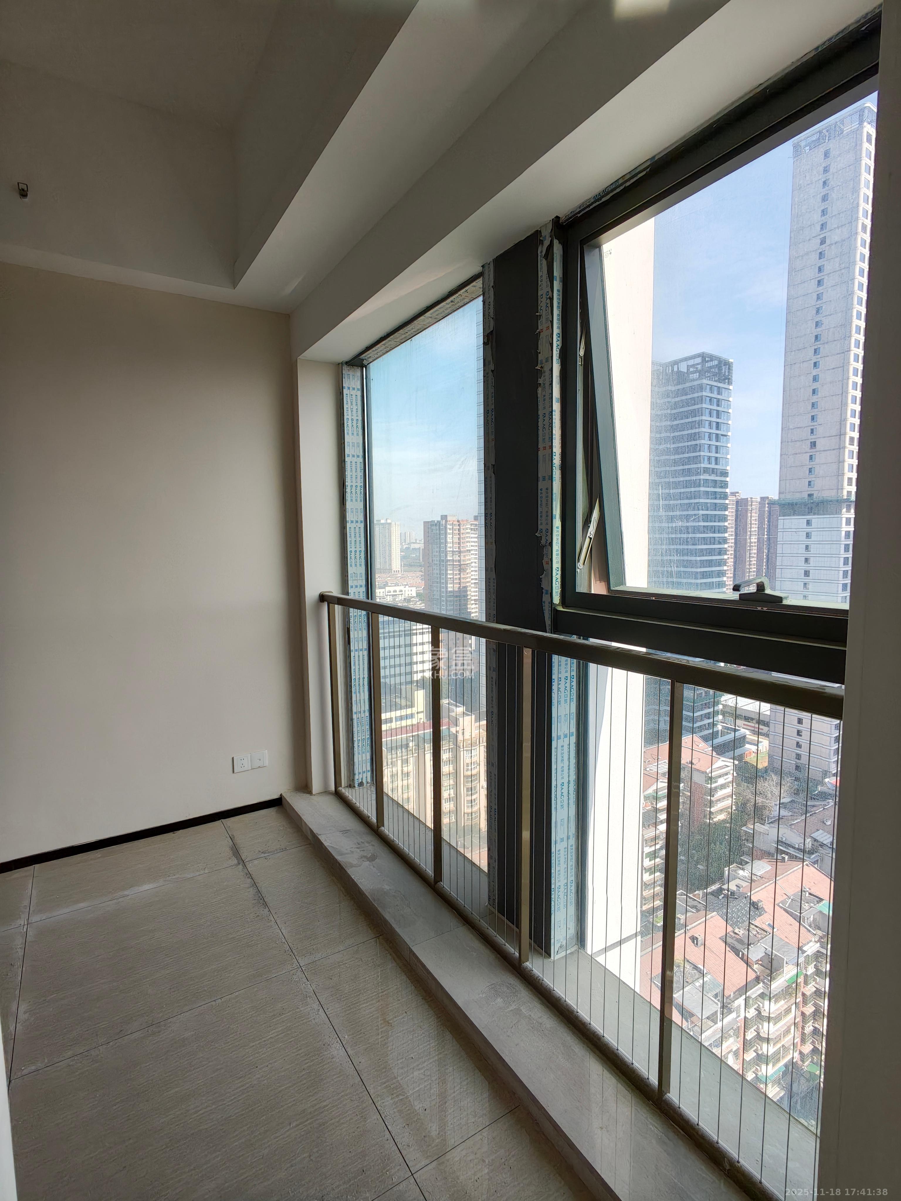 恒大珺悦府  1室1厅1卫    2000.0元/月室内图