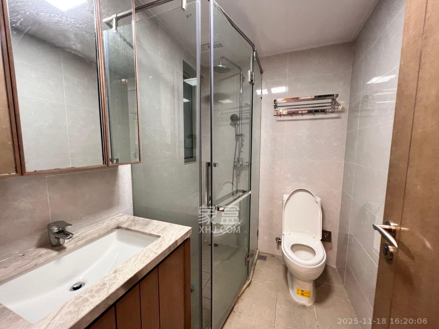 梅溪湖金茂湾  4室2厅2卫    3200.0元/月室内图