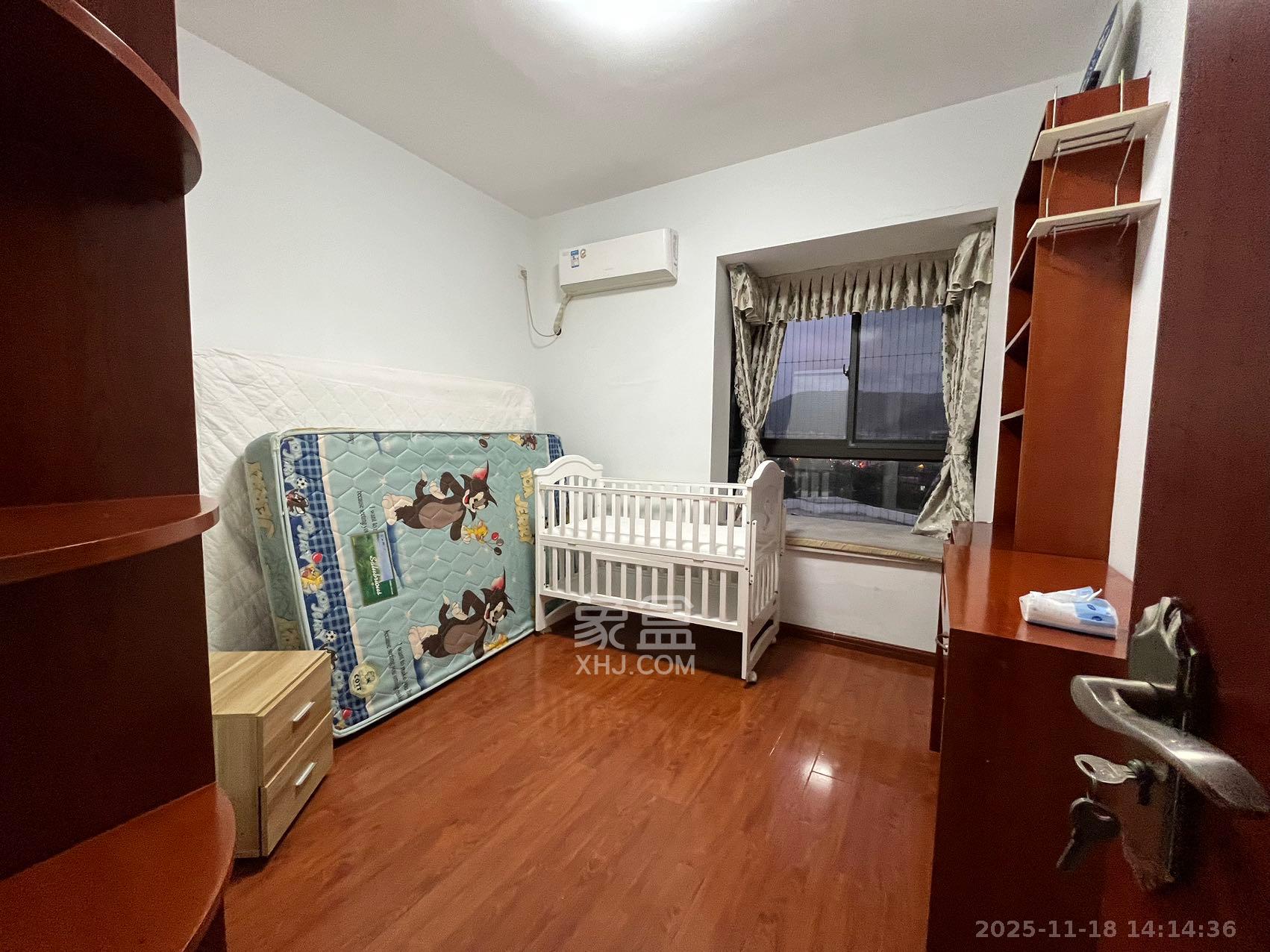 曙光泊岸  3室2厅2卫    3800.0元/月室内图