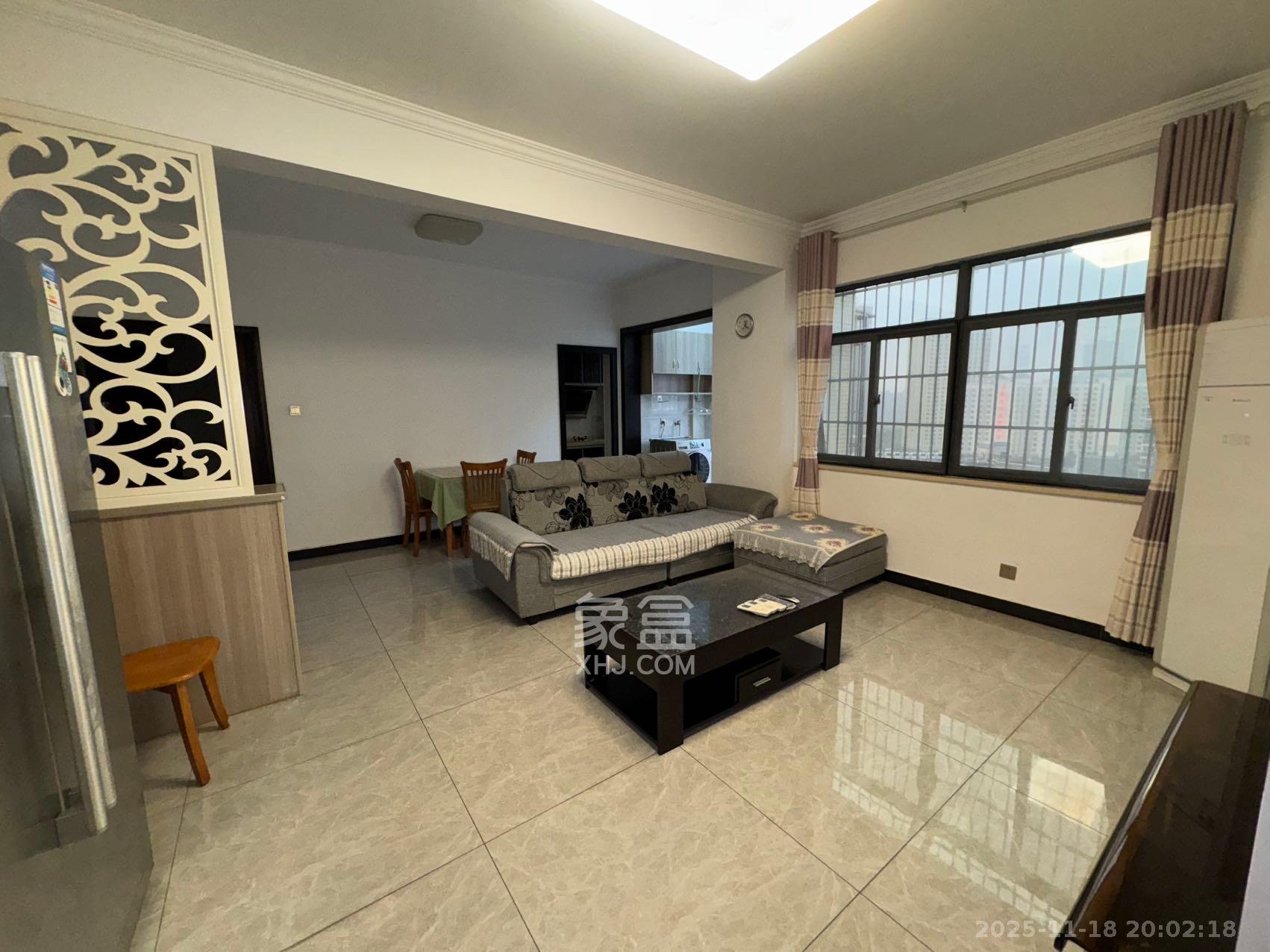 粟塘小区 2室2厅1卫 2200.0元/月 粟塘小区 2室2厅1卫 2200.0元/月室内图