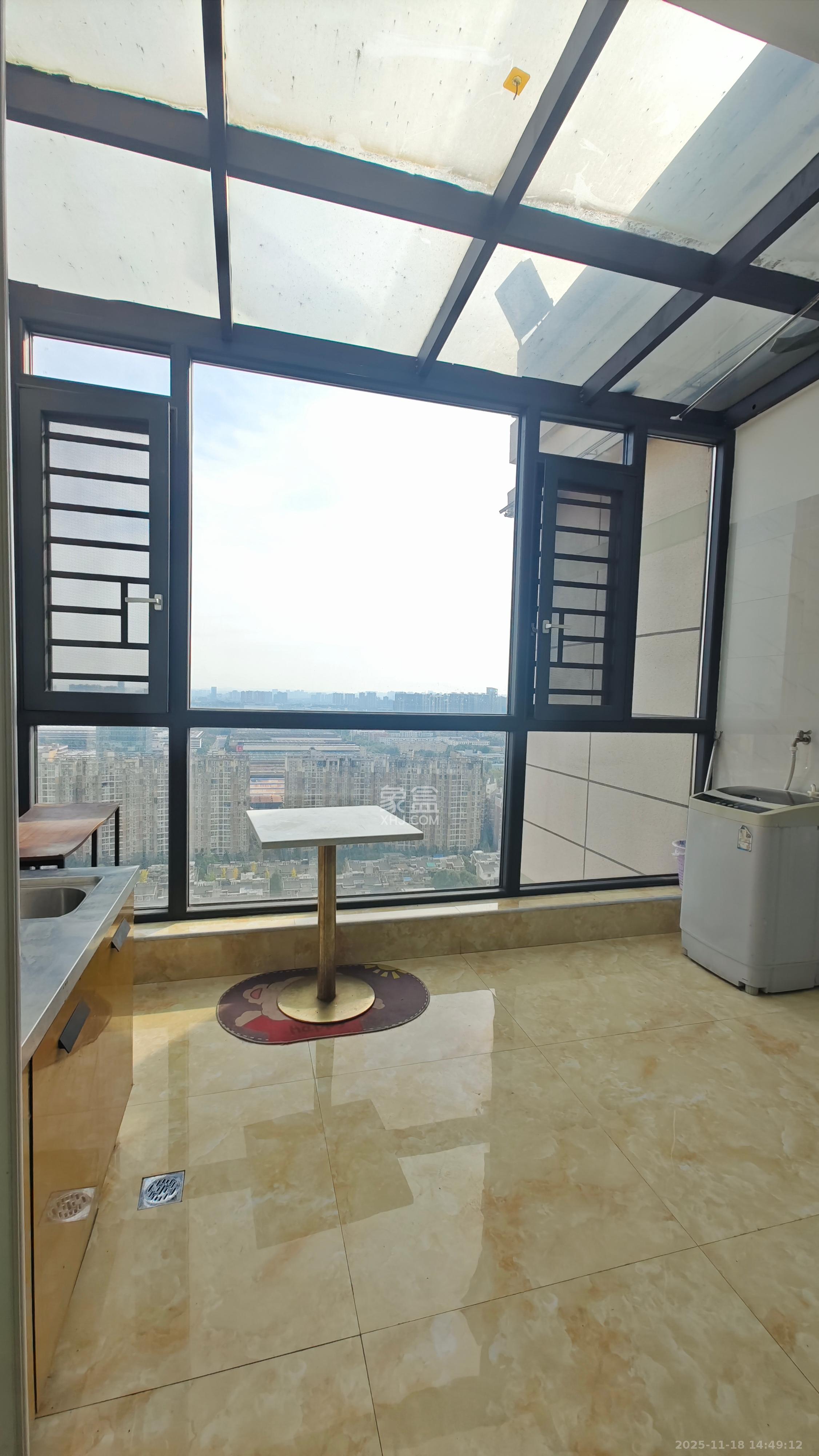 碧桂园中央花园  1室1厅1卫    1000.0元/月