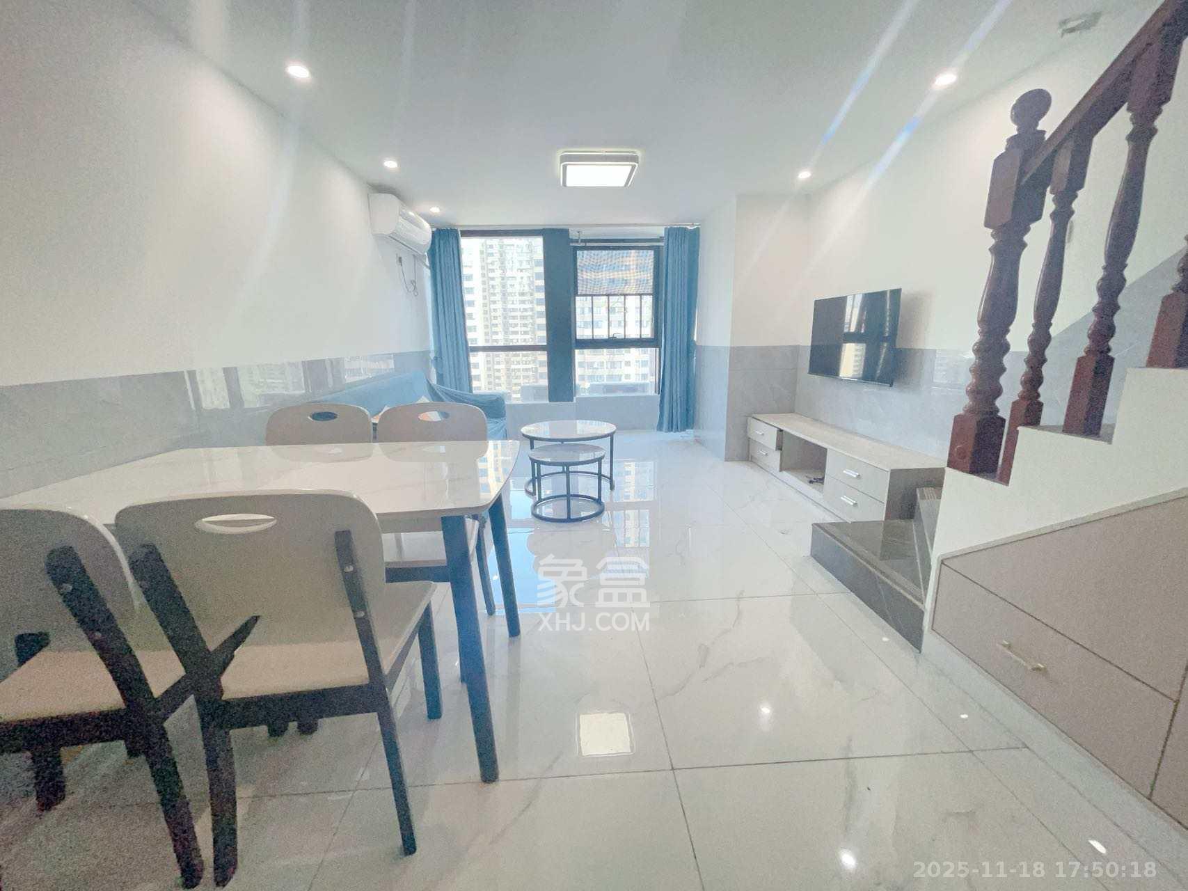 长房时代小镇  2室1厅1卫    1800.0元/月室内图