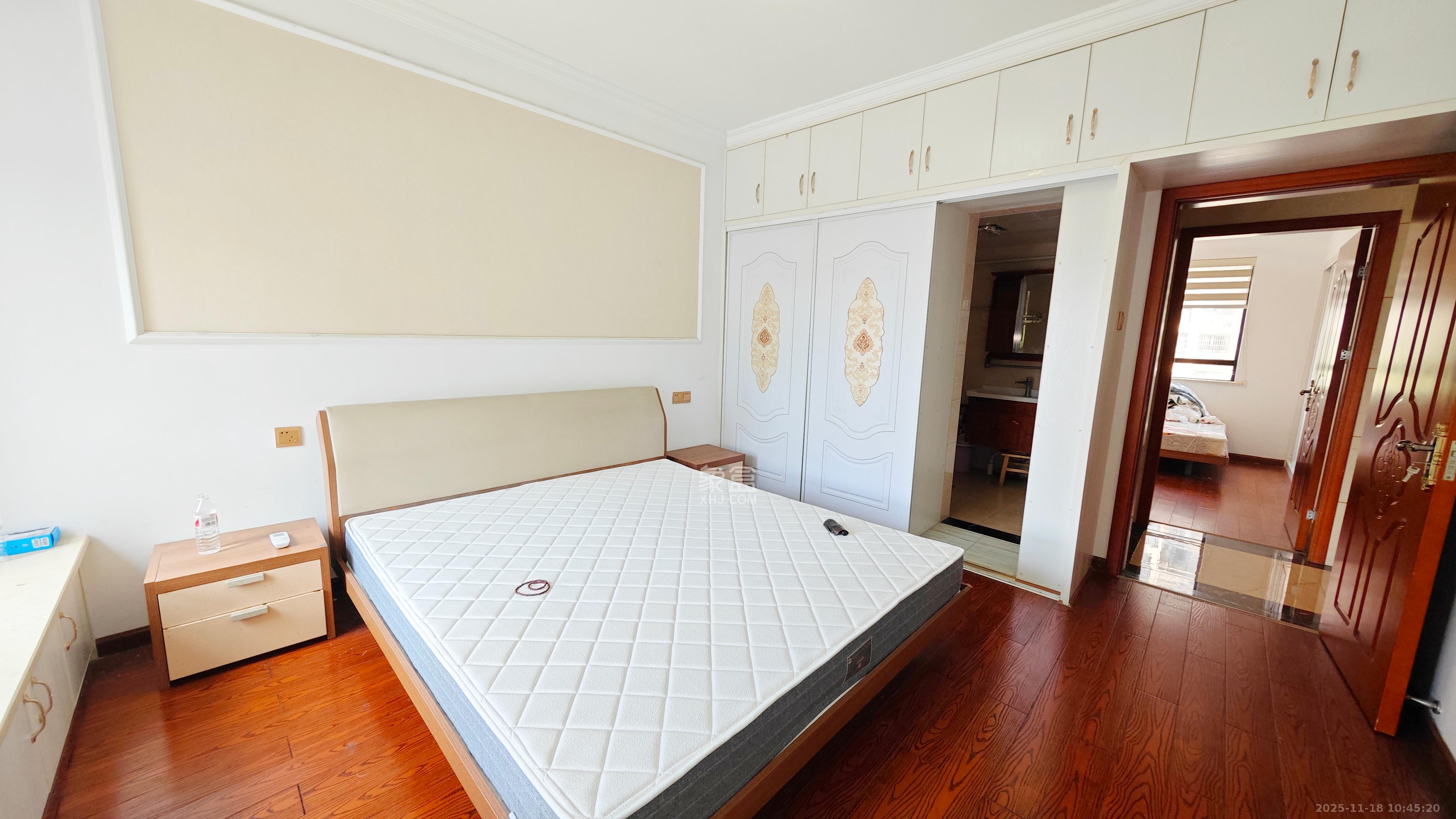 长大卧琥  3室2厅2卫    2800.0元/月室内图