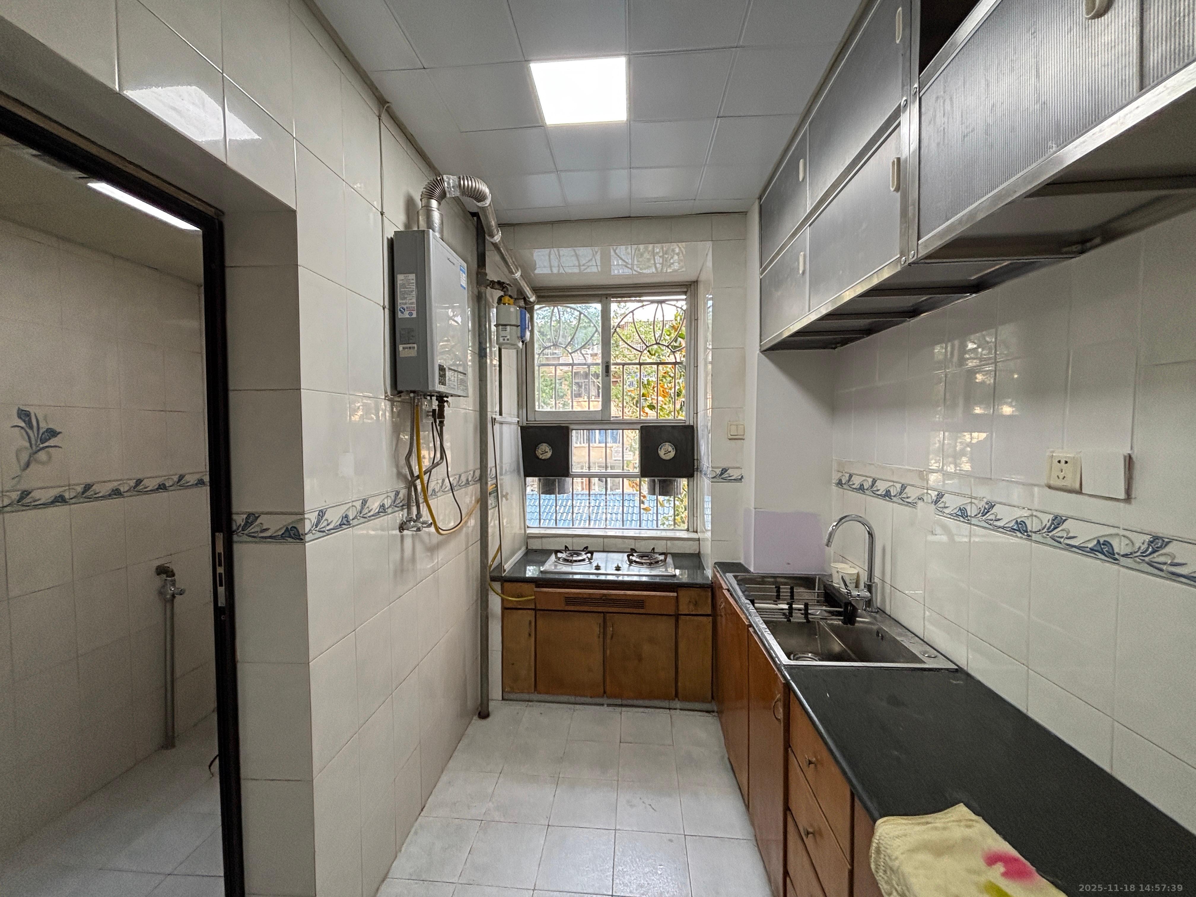 省卫生厅机关大院  3室2厅1卫    2800.0元/月室内图