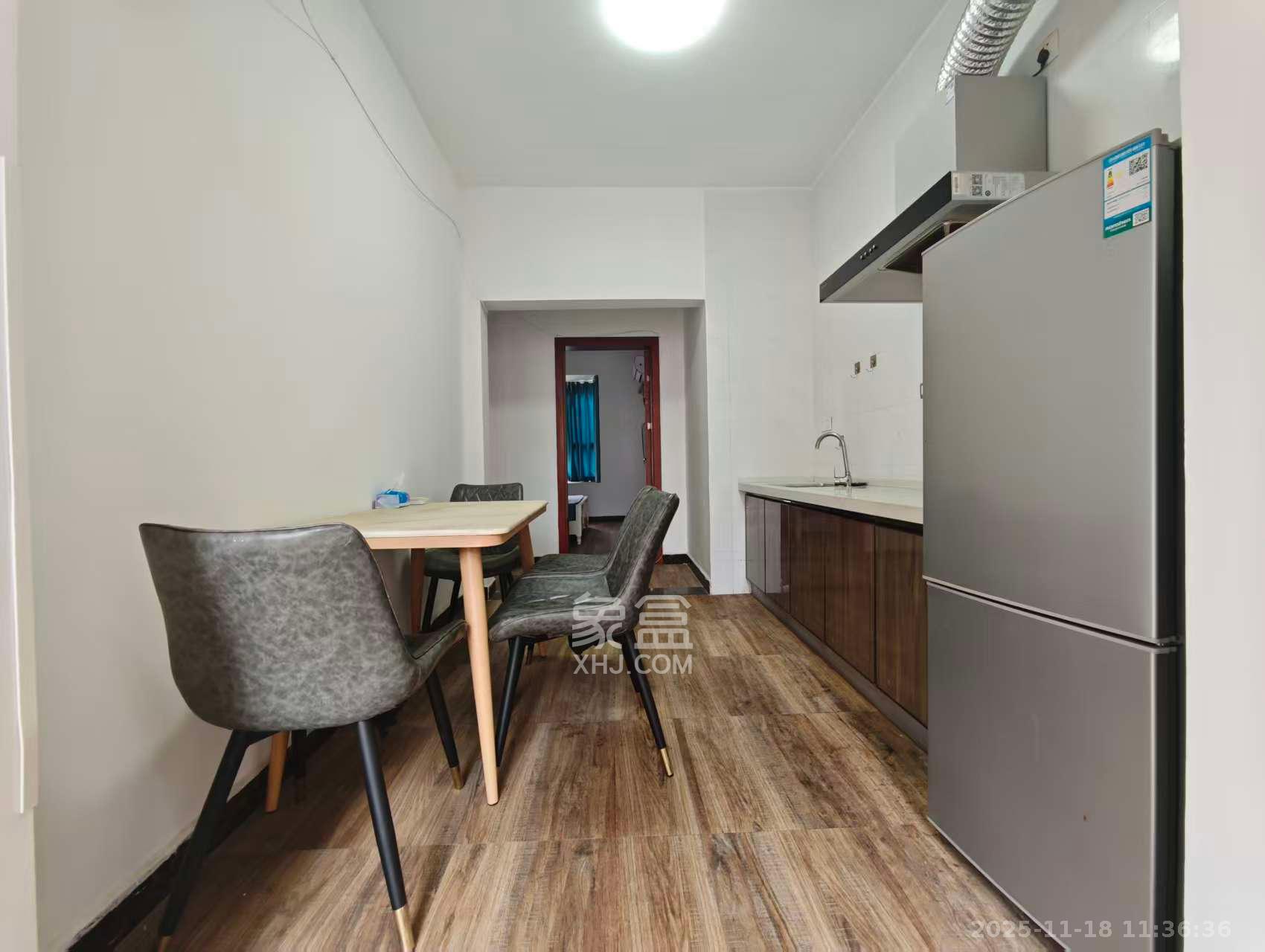 蟠龙欣苑  2室1厅1卫    1300.0元/月室内图