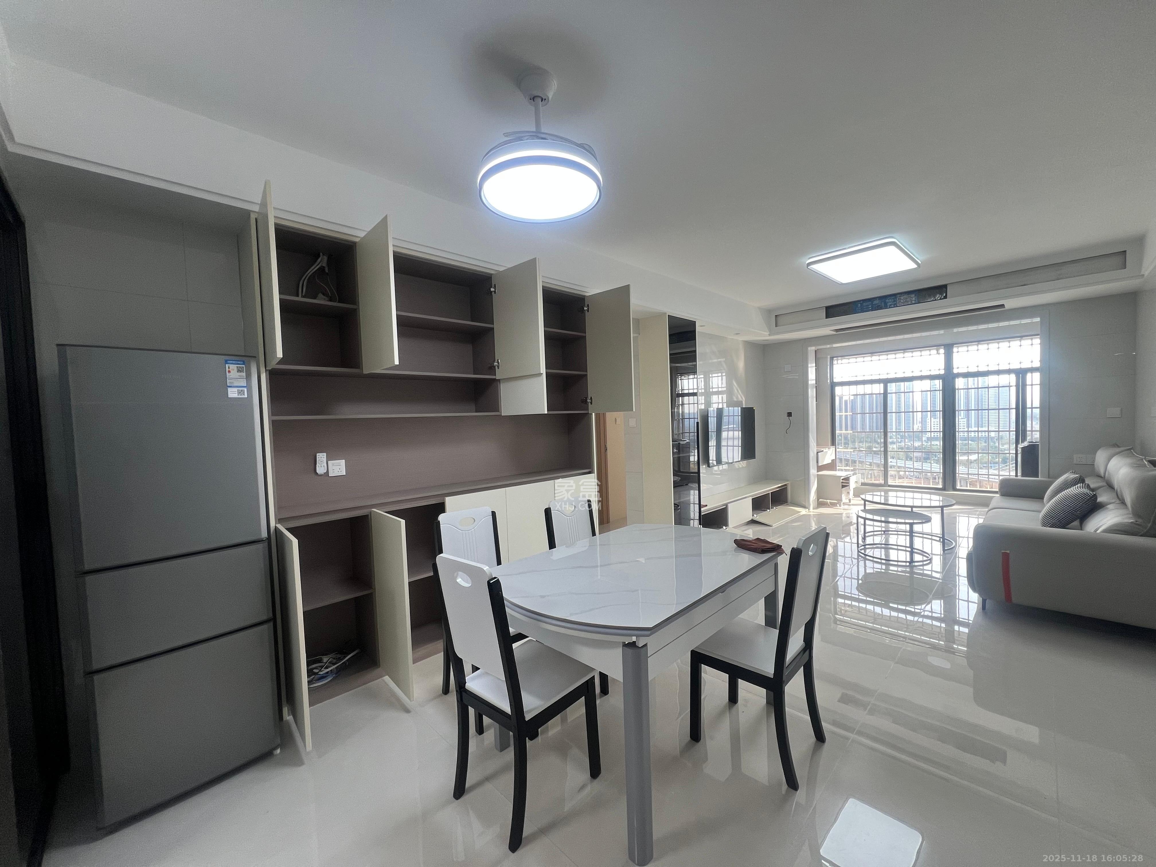 和景家园二期  2室2厅1卫    1800.0元/月室内图