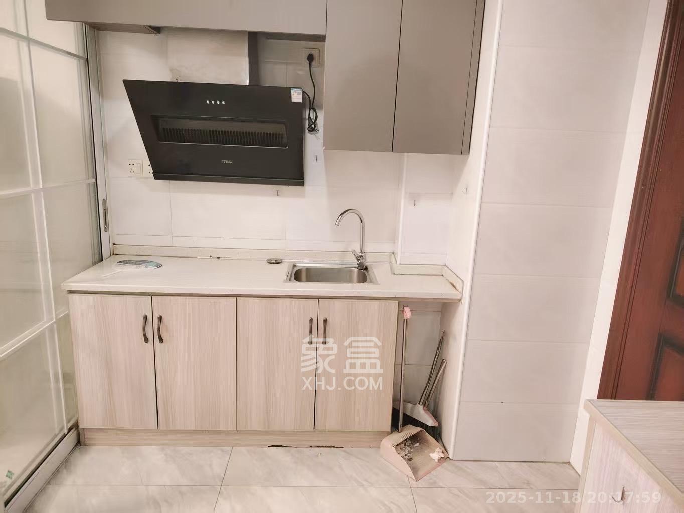 北辰三角洲E4区 1室1厅1卫 1700.0元/月 北辰三角洲E4区 1室1厅1卫 1700.0元/月室内图