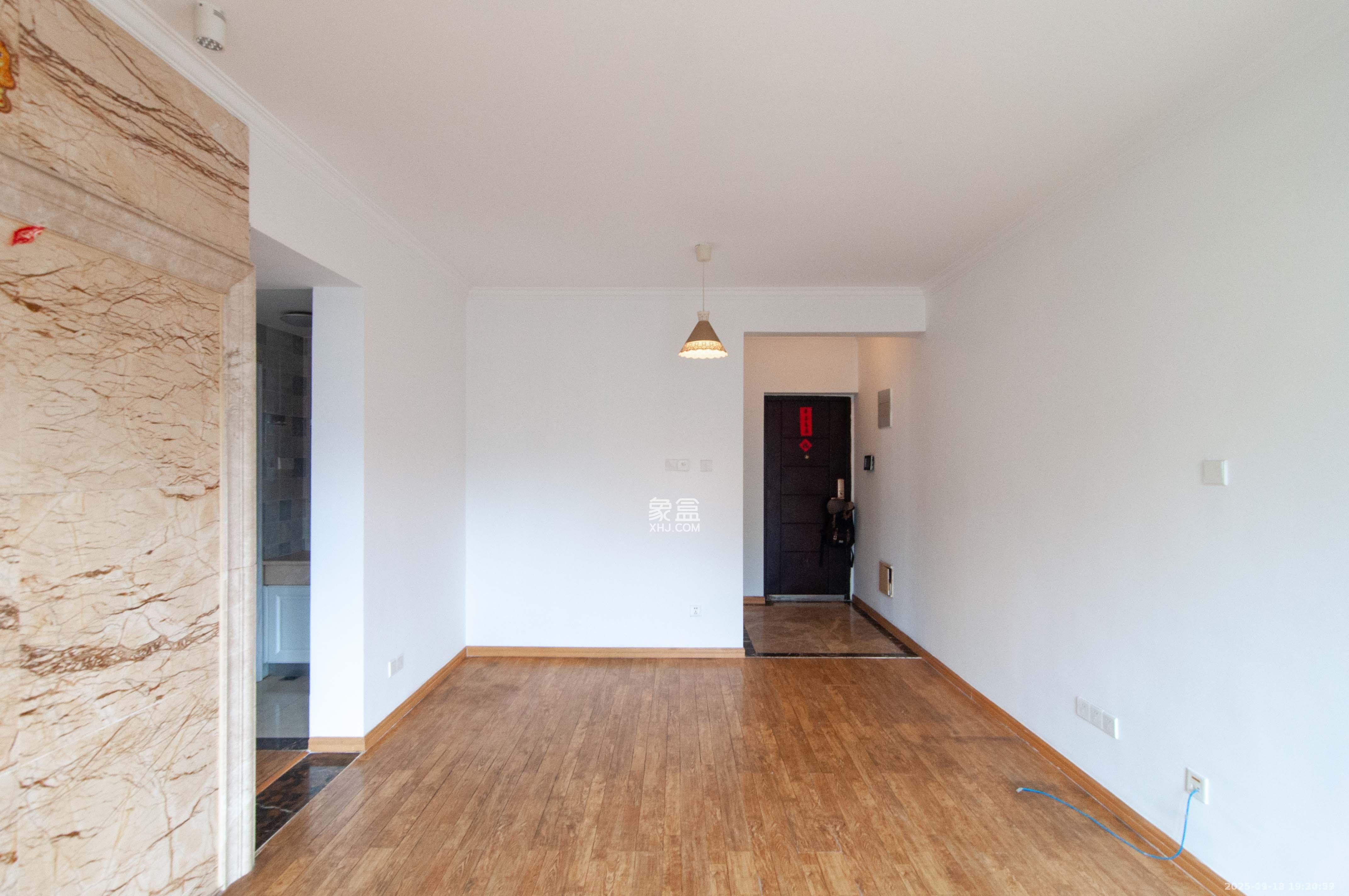 中海梅溪湖壹号  3室2厅1卫    2500.0元/月室内图