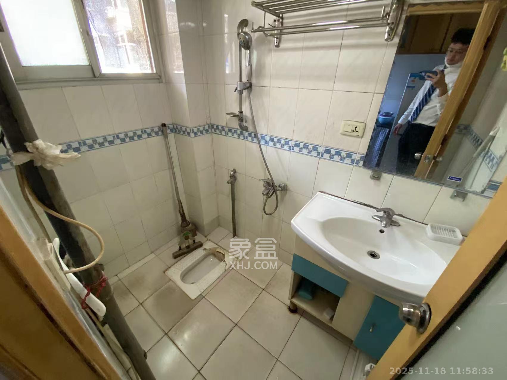 恒丰公寓 2室1厅1卫 2200.0元/月 恒丰公寓 2室1厅1卫 2200.0元/月室内图