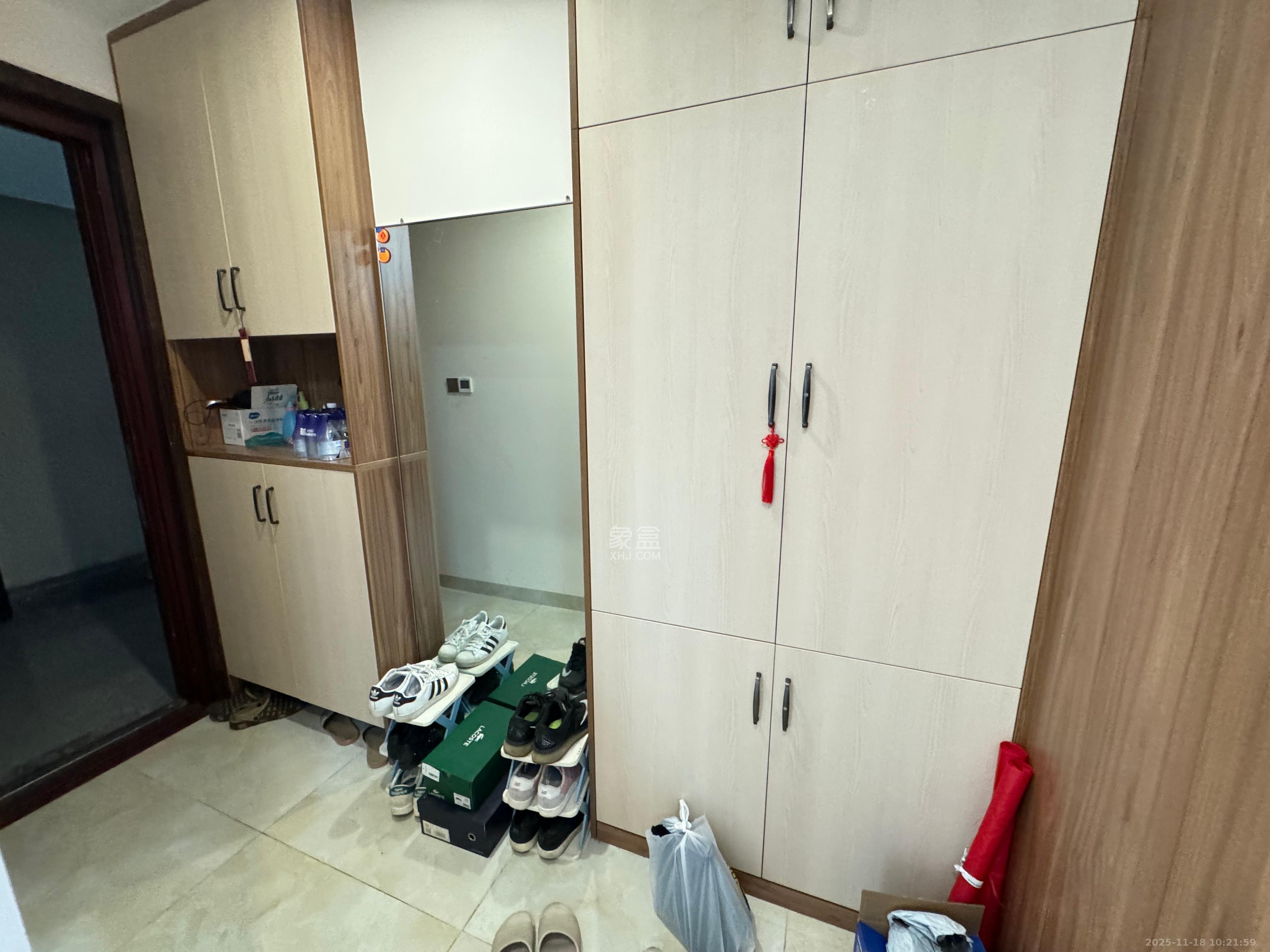 公园9号大都会 1室1厅1卫 2480.0元/月 公园9号大都会 1室1厅1卫 2480.0元/月室内图