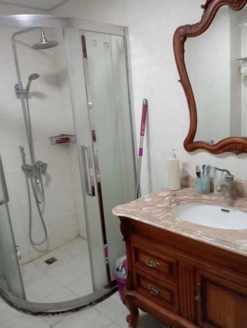 南方电网小区  3室2厅2卫    4300.0元/月室内图