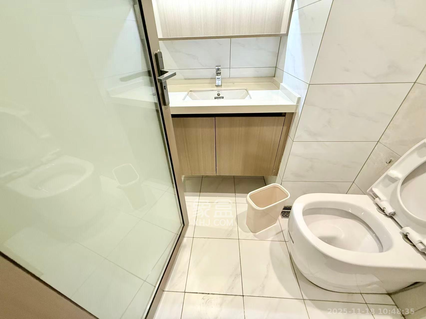 藏珑湖上公馆  1室0厅0卫    2400.0元/月室内图