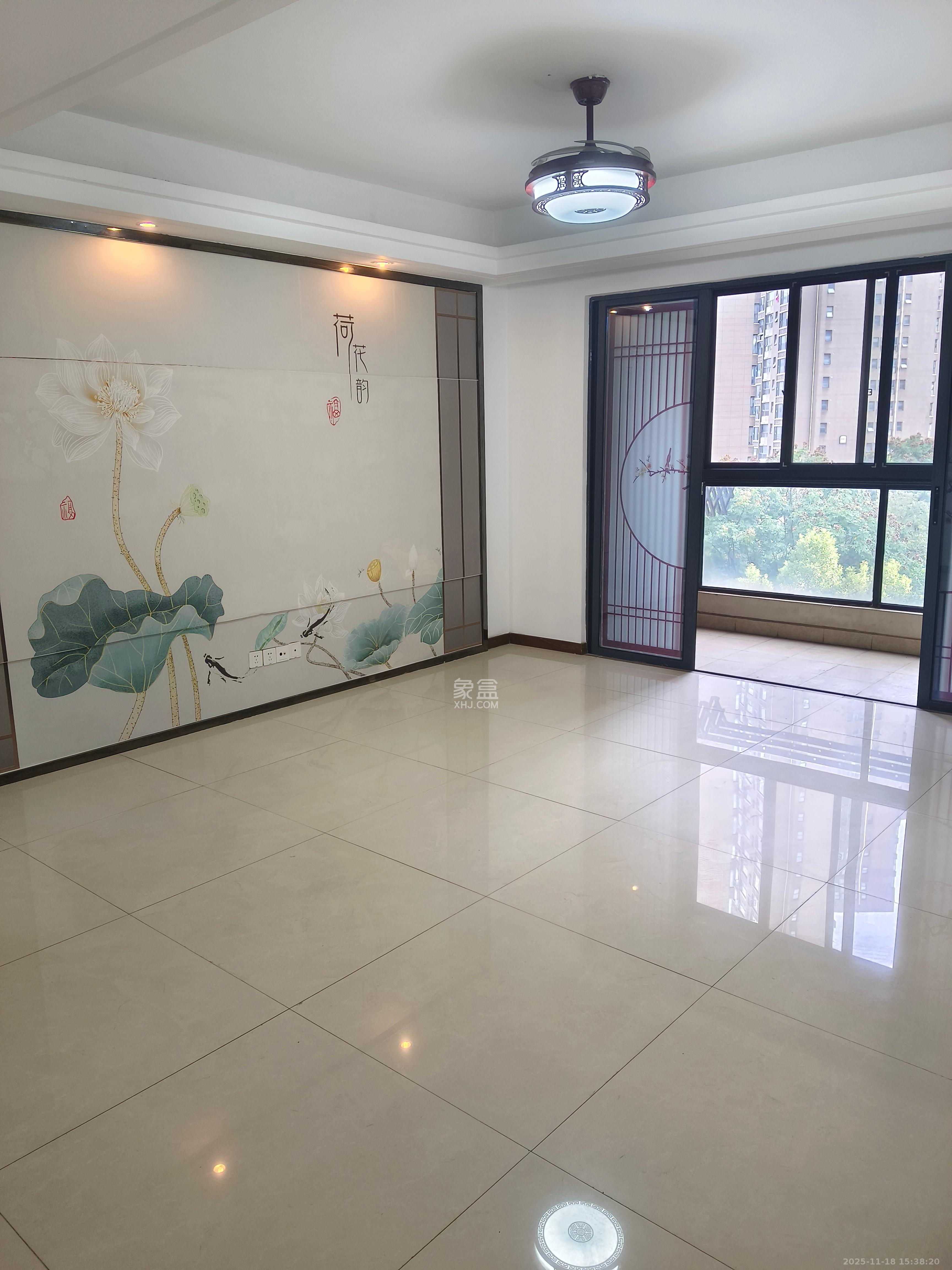 藏珑湖上国际花园 4室2厅2卫 3000.0元/月 藏珑湖上国际花园 4室2厅2卫 3000.0元/月室内图