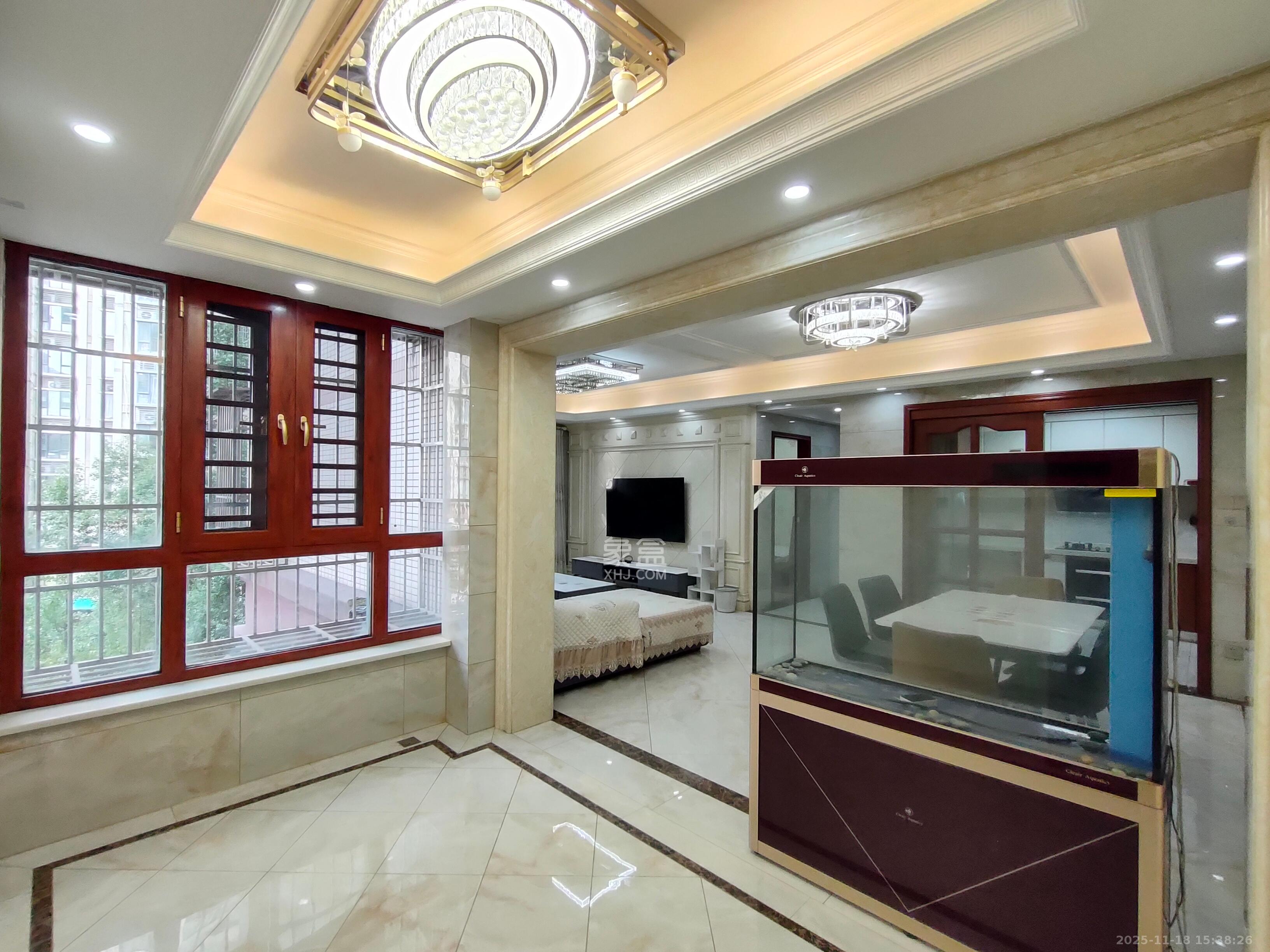 鸿基橄榄君庭 3室2厅2卫 3500.0元/月 鸿基橄榄君庭 3室2厅2卫 3500.0元/月室内图