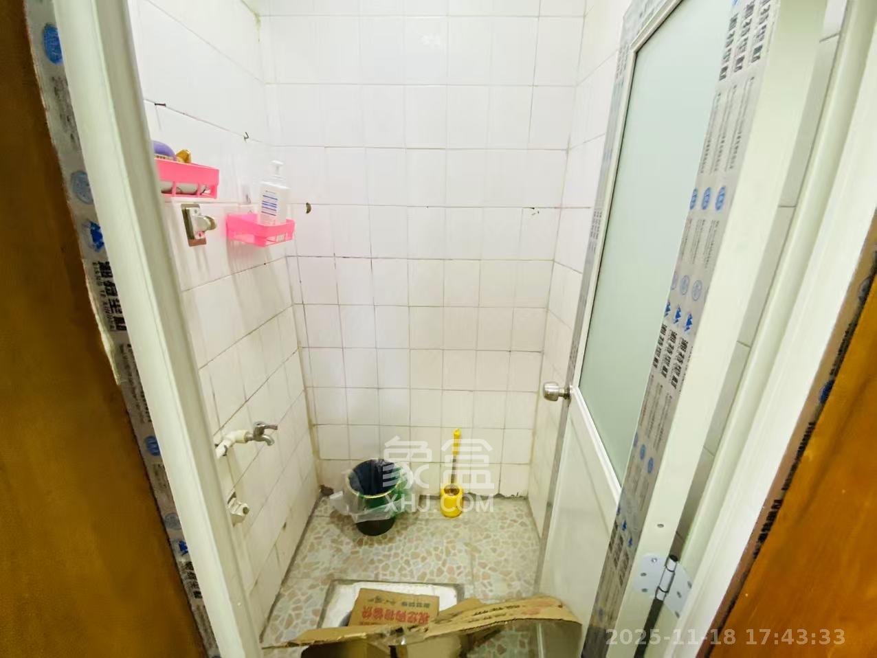 东瓜山一村 2室1厅1卫 900.0元/月 东瓜山一村 2室1厅1卫 900.0元/月室内图