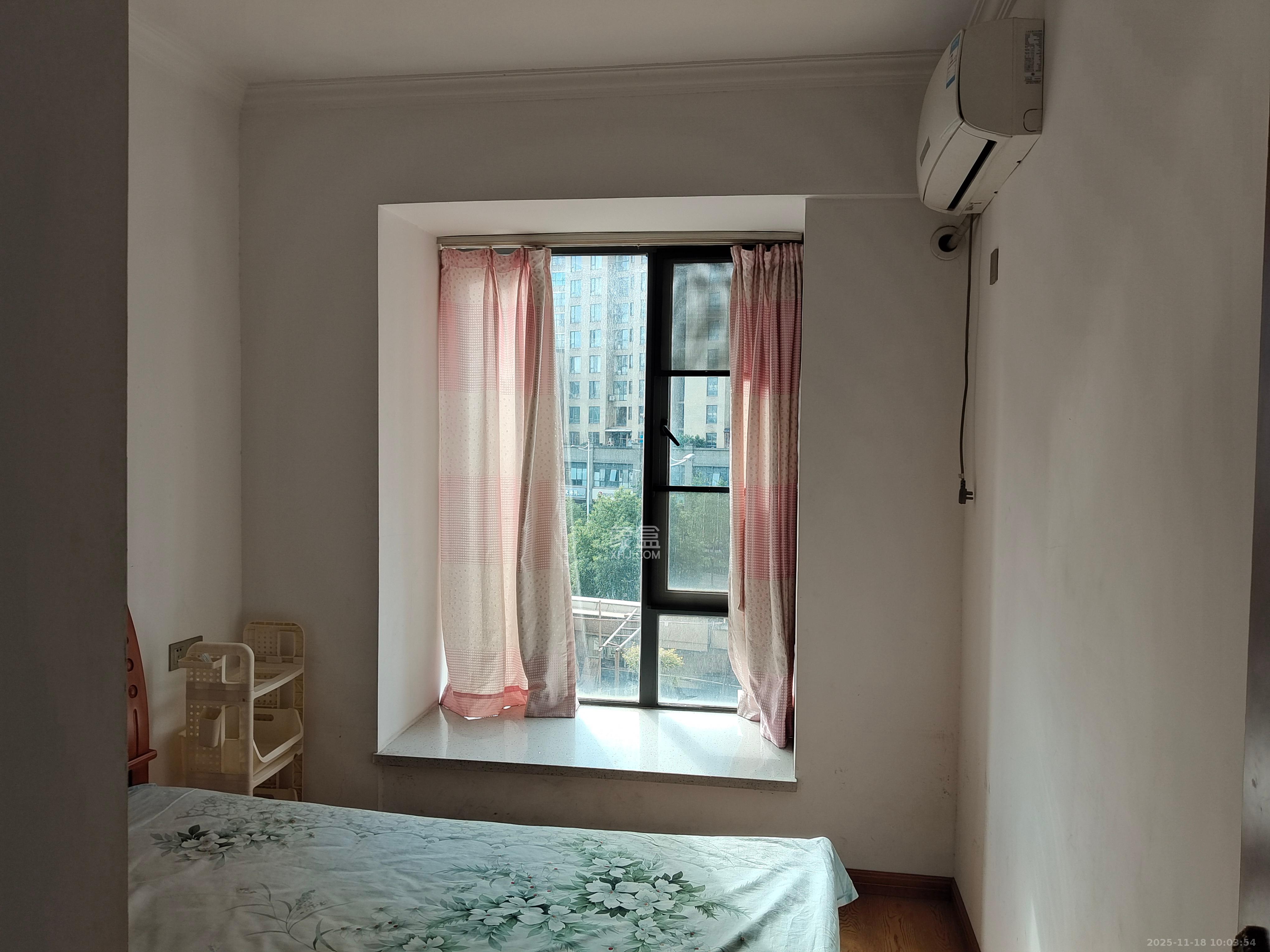 鑫远御文台一期 2室2厅1卫 2100.0元/月 鑫远御文台一期 2室2厅1卫 2100.0元/月室内图