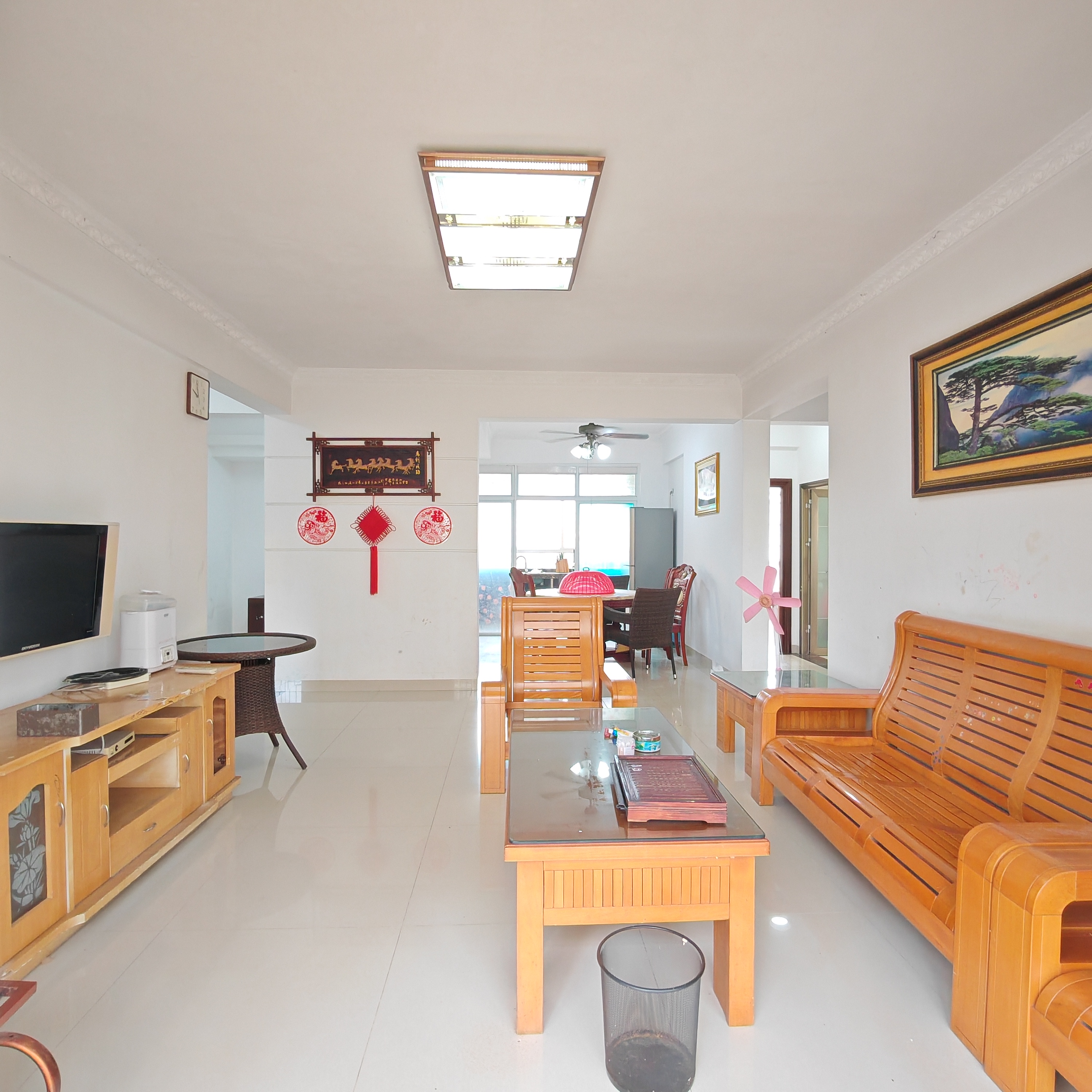 蓝水湾一期 3室2厅2卫 2800.0元/月 蓝水湾一期 3室2厅2卫 2800.0元/月室内图